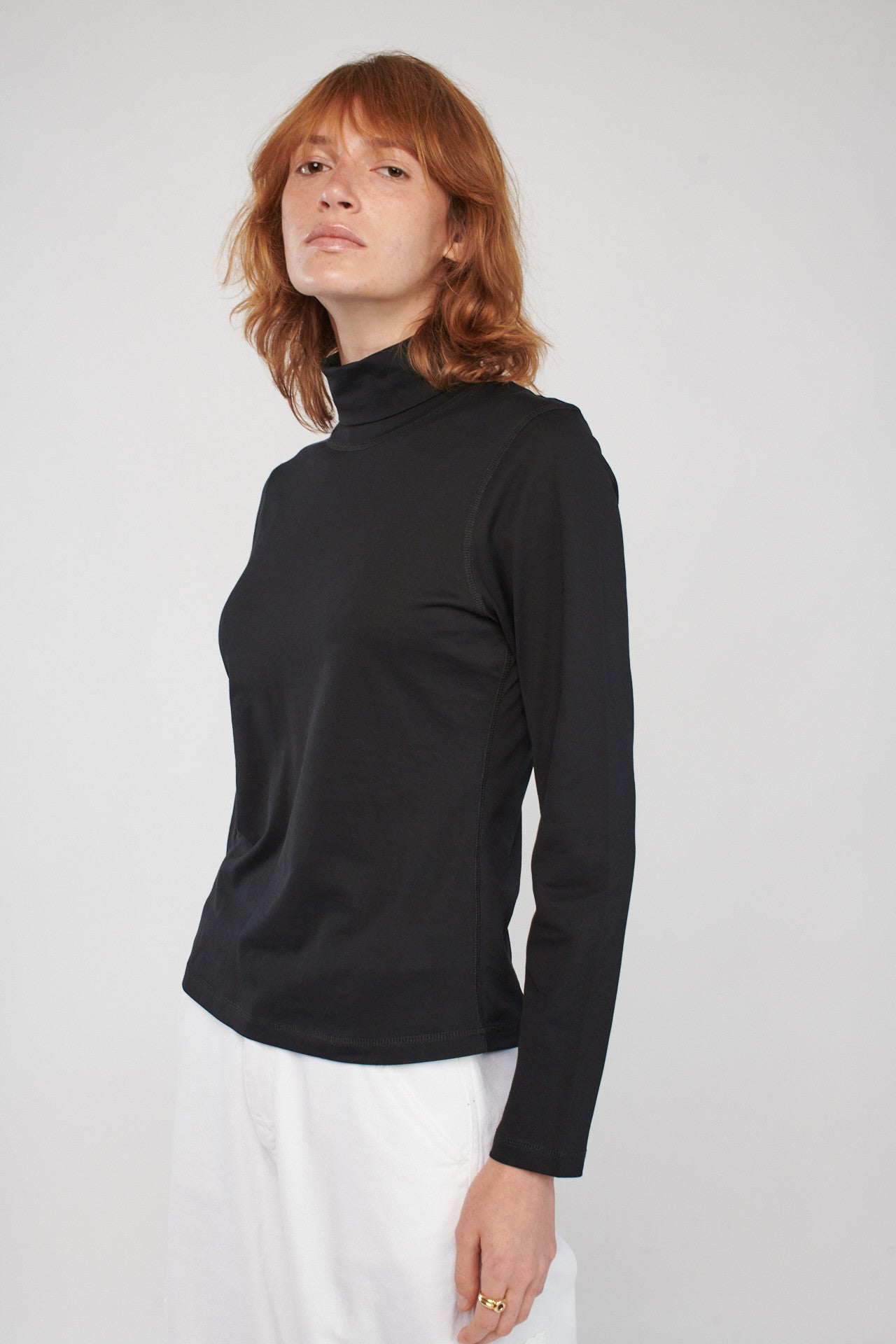 BLACK HARING TOP