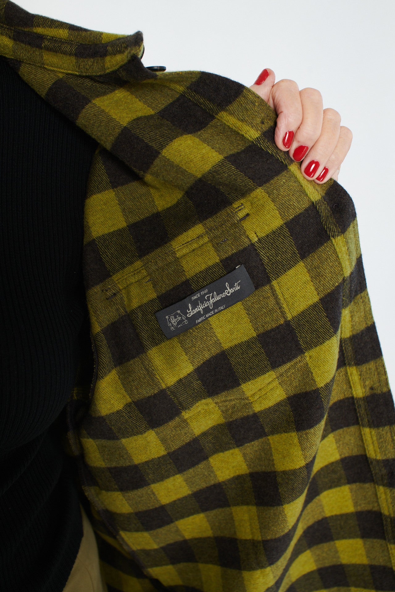 SAKI CHEKS OVERSHIRT