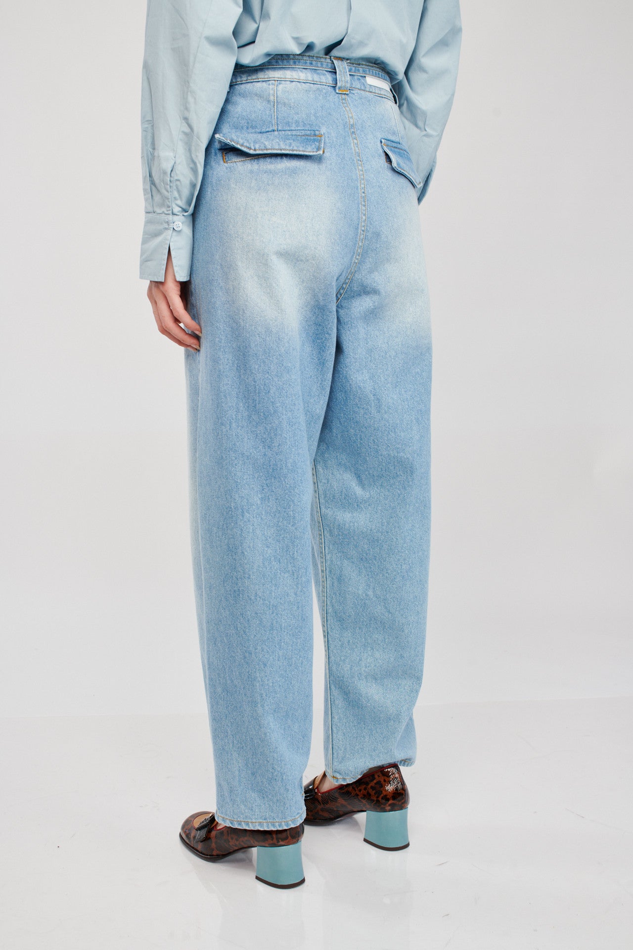 LT.BLUE LILY JEANS