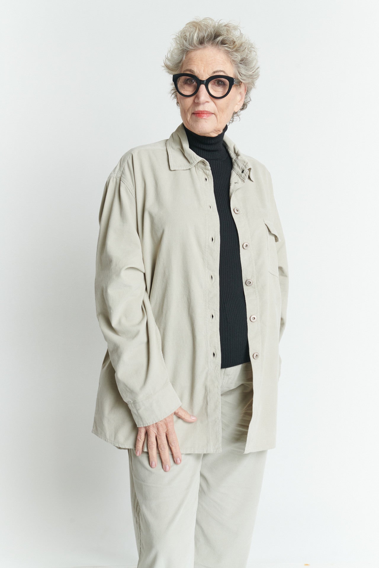 SAKI CORD OVERSHIRT