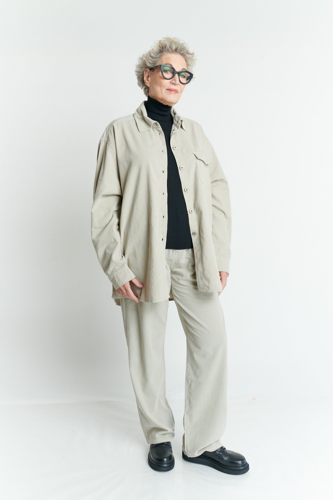 SAKI CORD OVERSHIRT