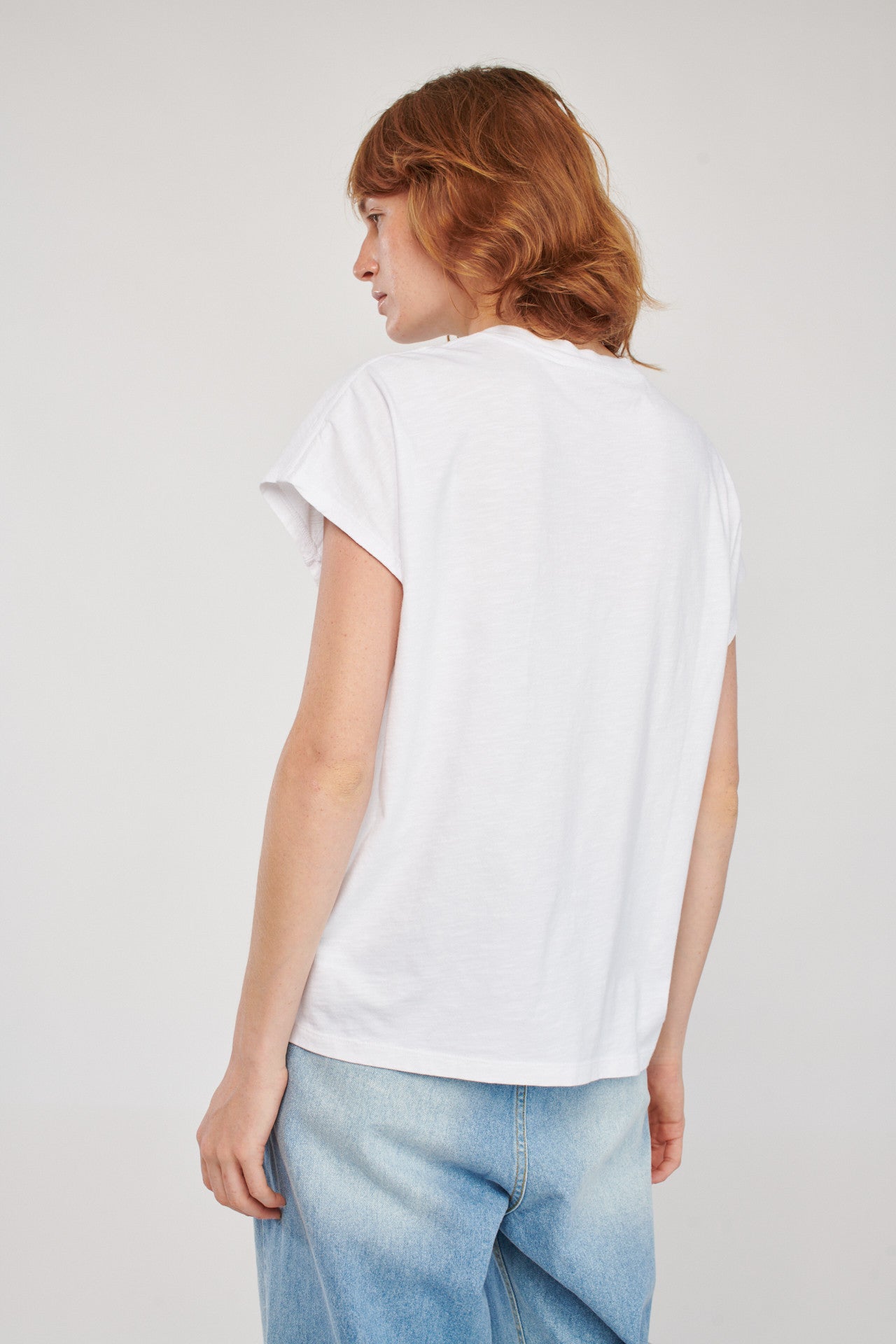 WHITE SLAB CREW T SHIRT