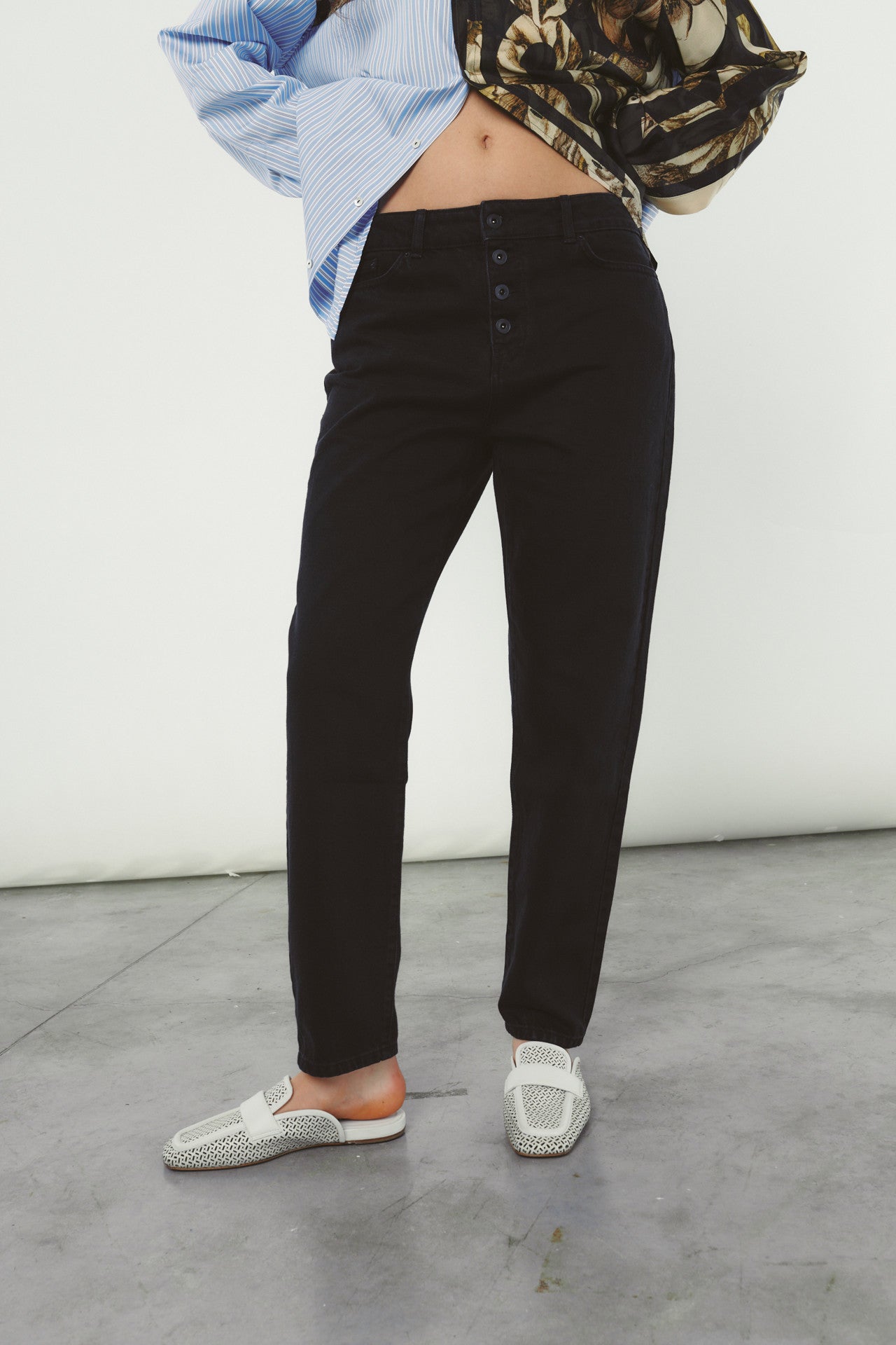 BLACK DAKOTE JEANS
