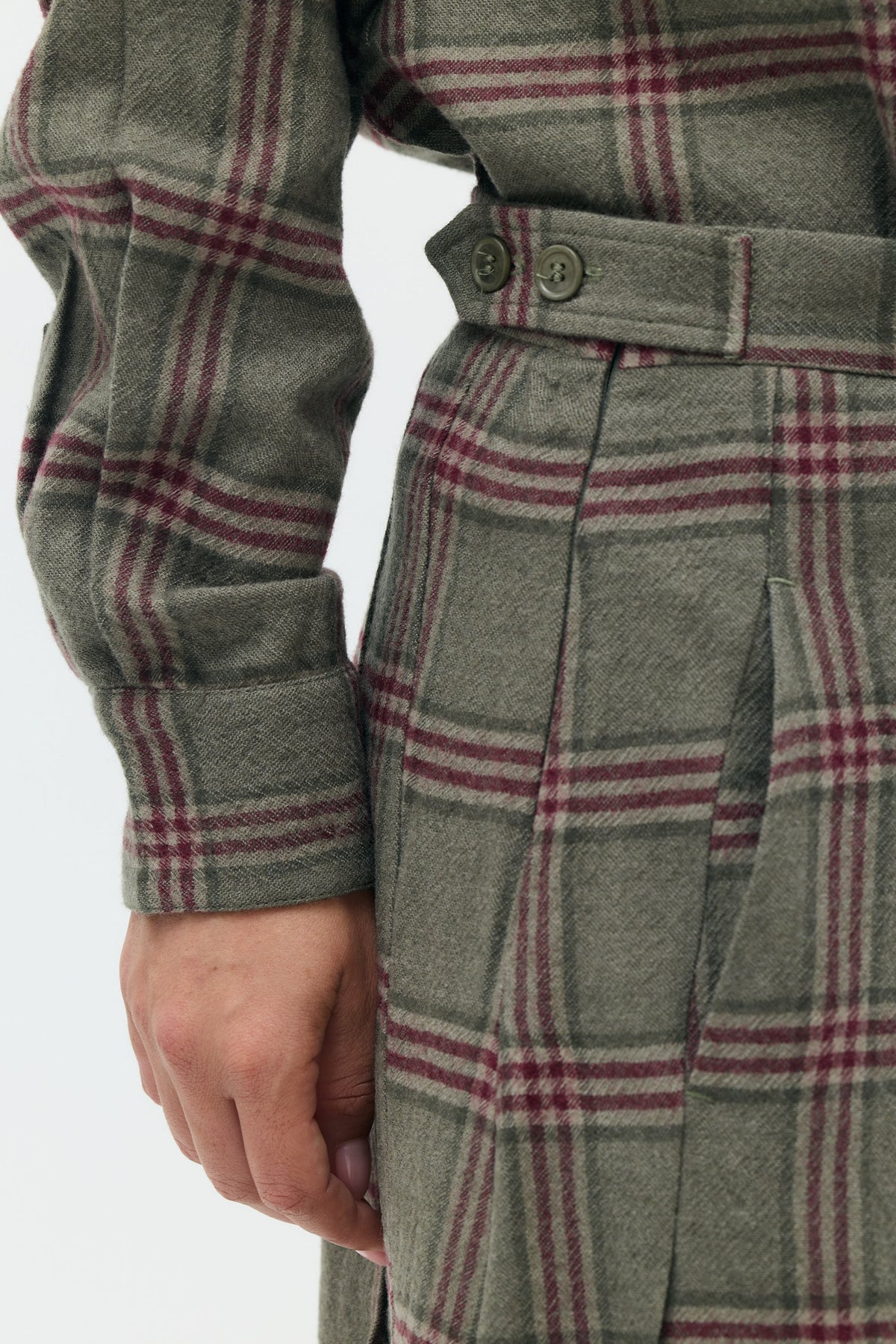 EDDA Checked Pleated Skirt