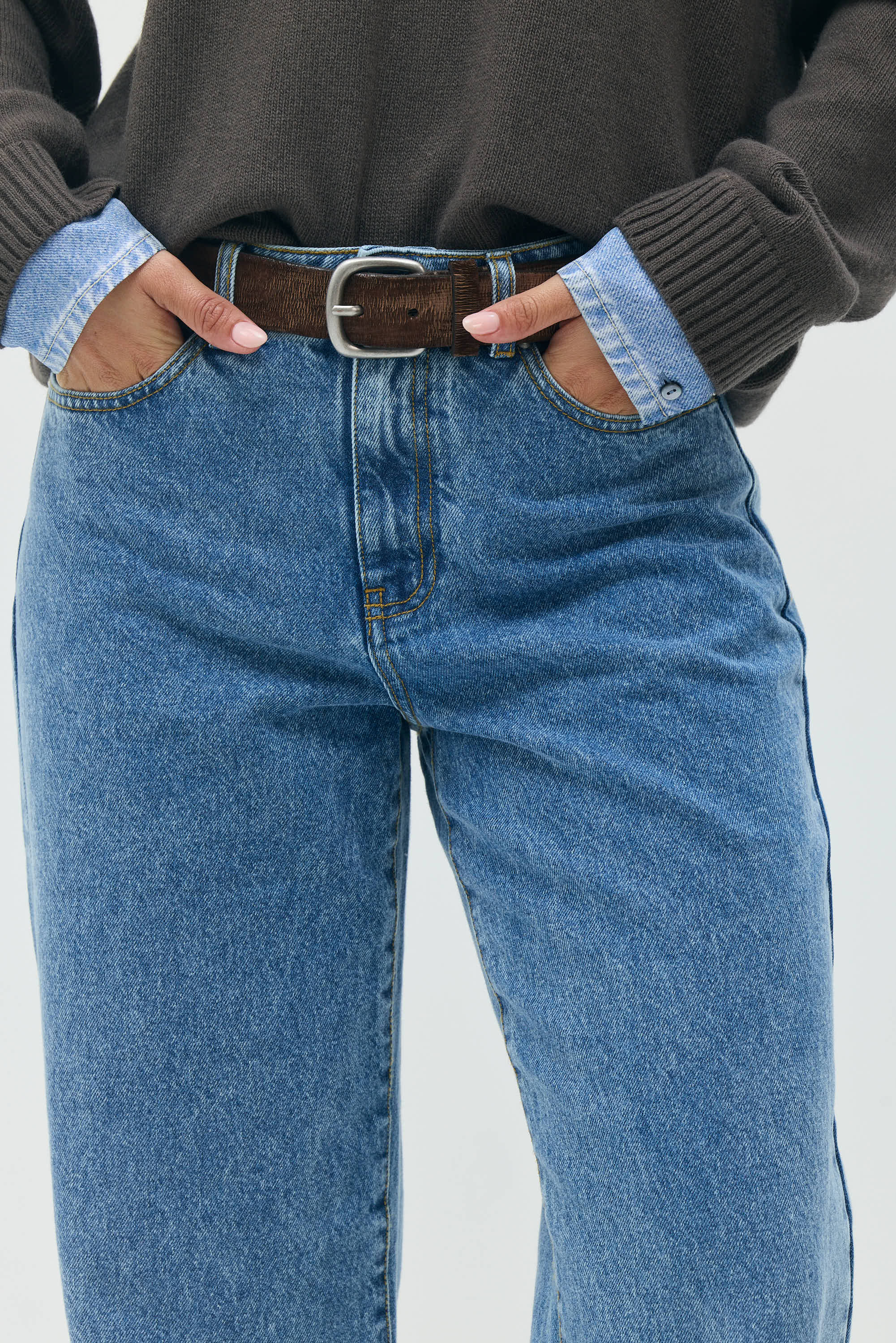 SHARON Straight-Leg Jeans