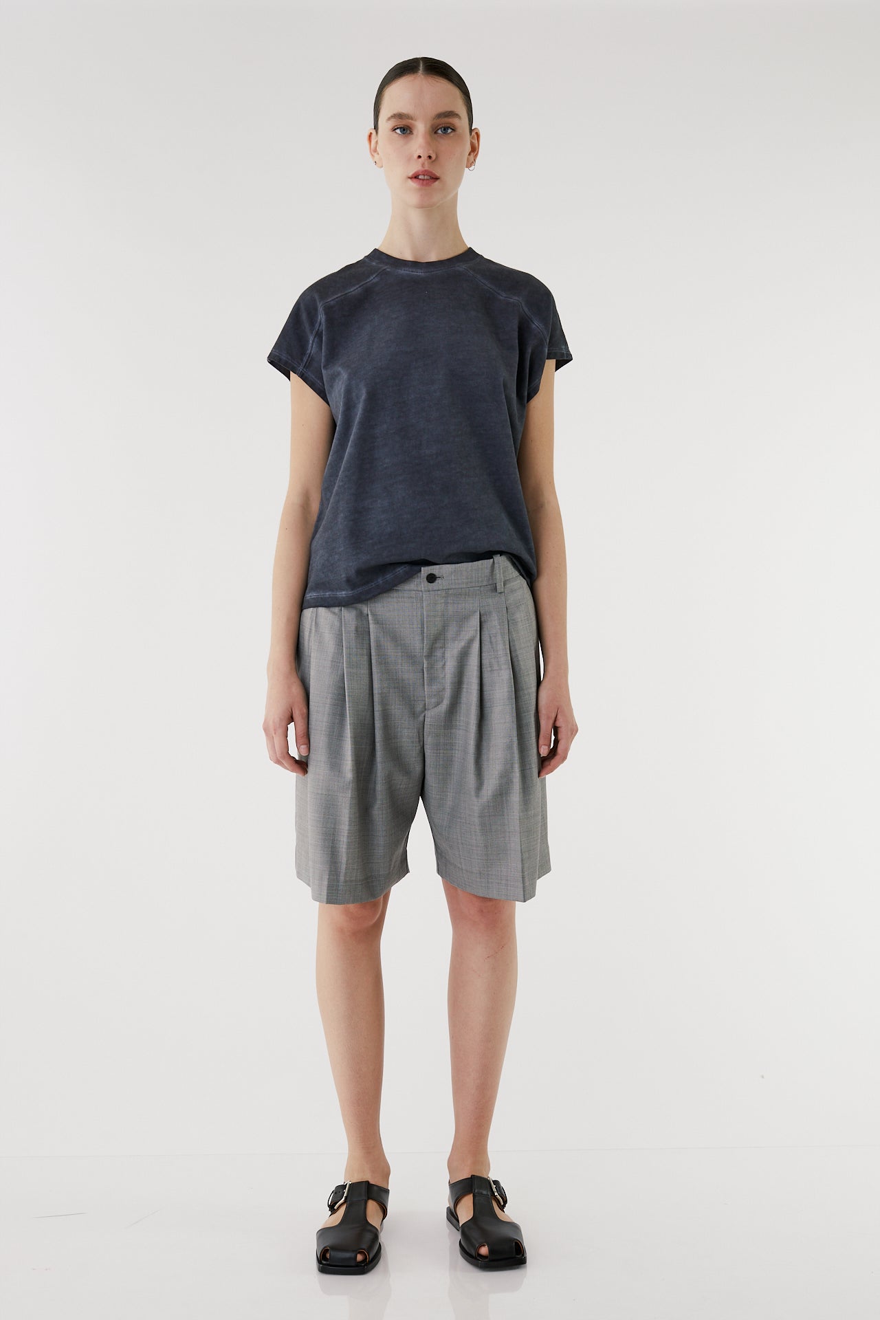 Slab gray crew neck tee