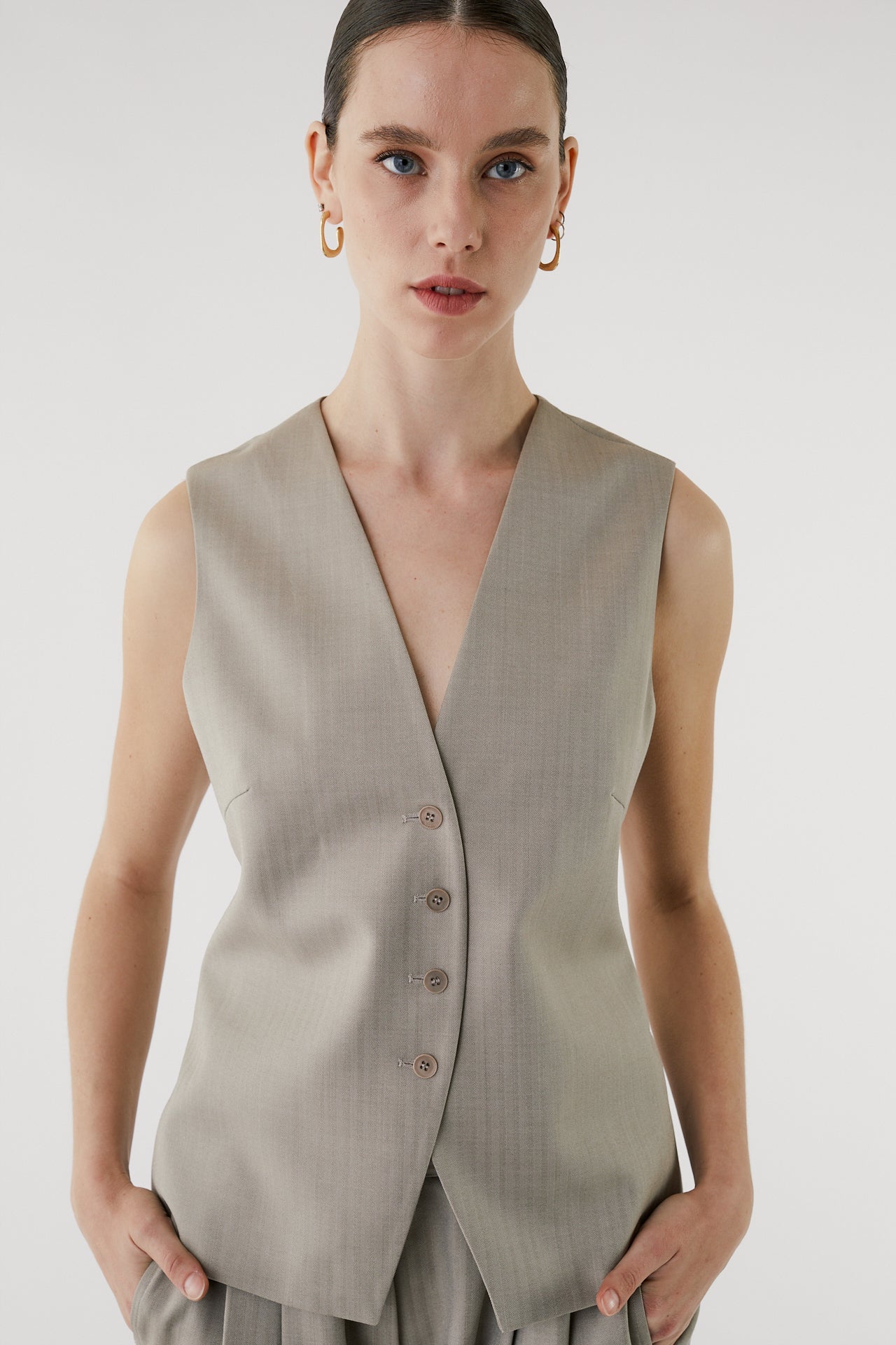 Gil 2 Vest