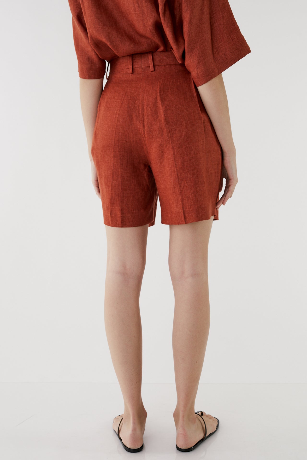 Polly Linen Short