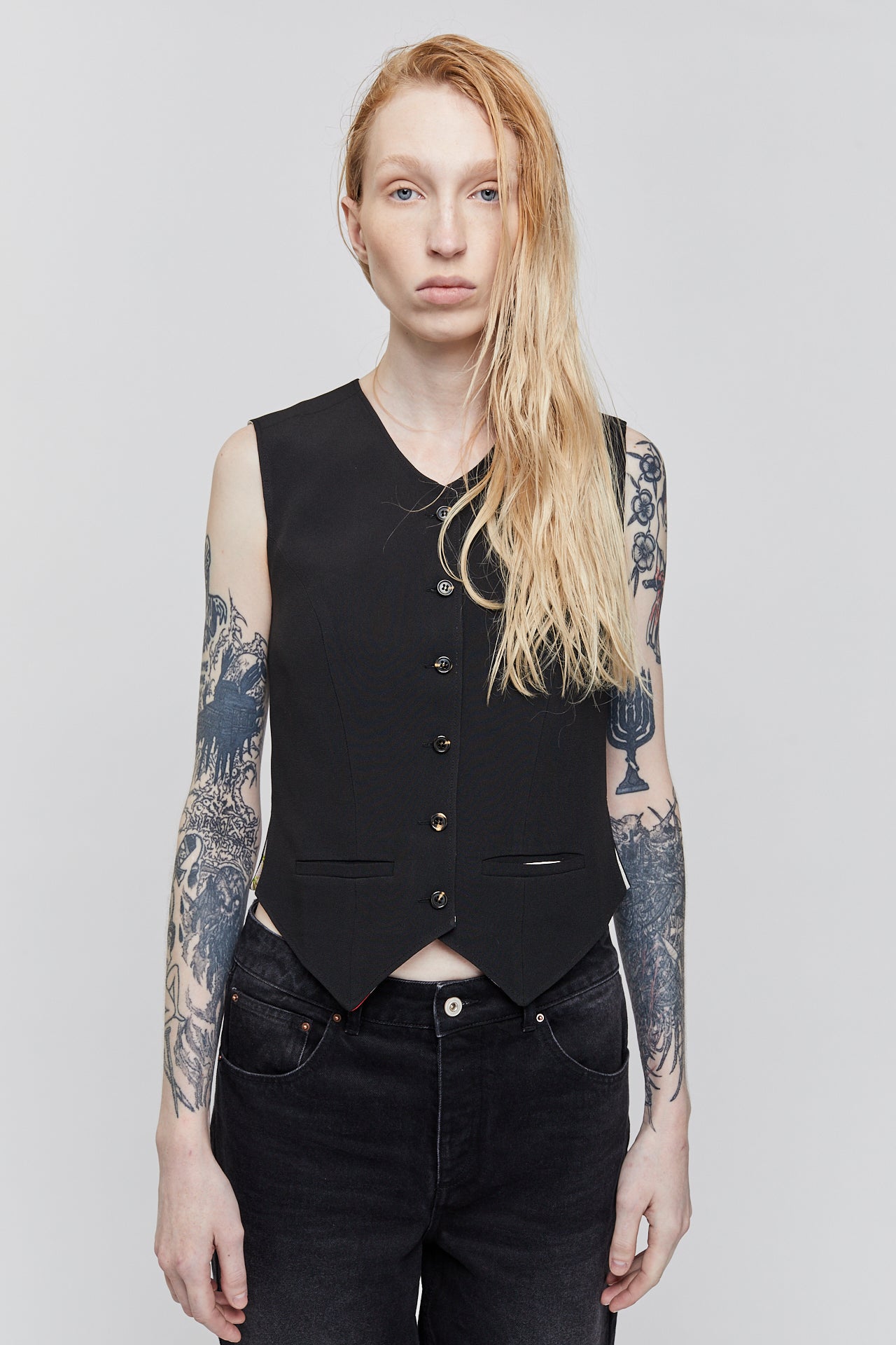 WILD VEST