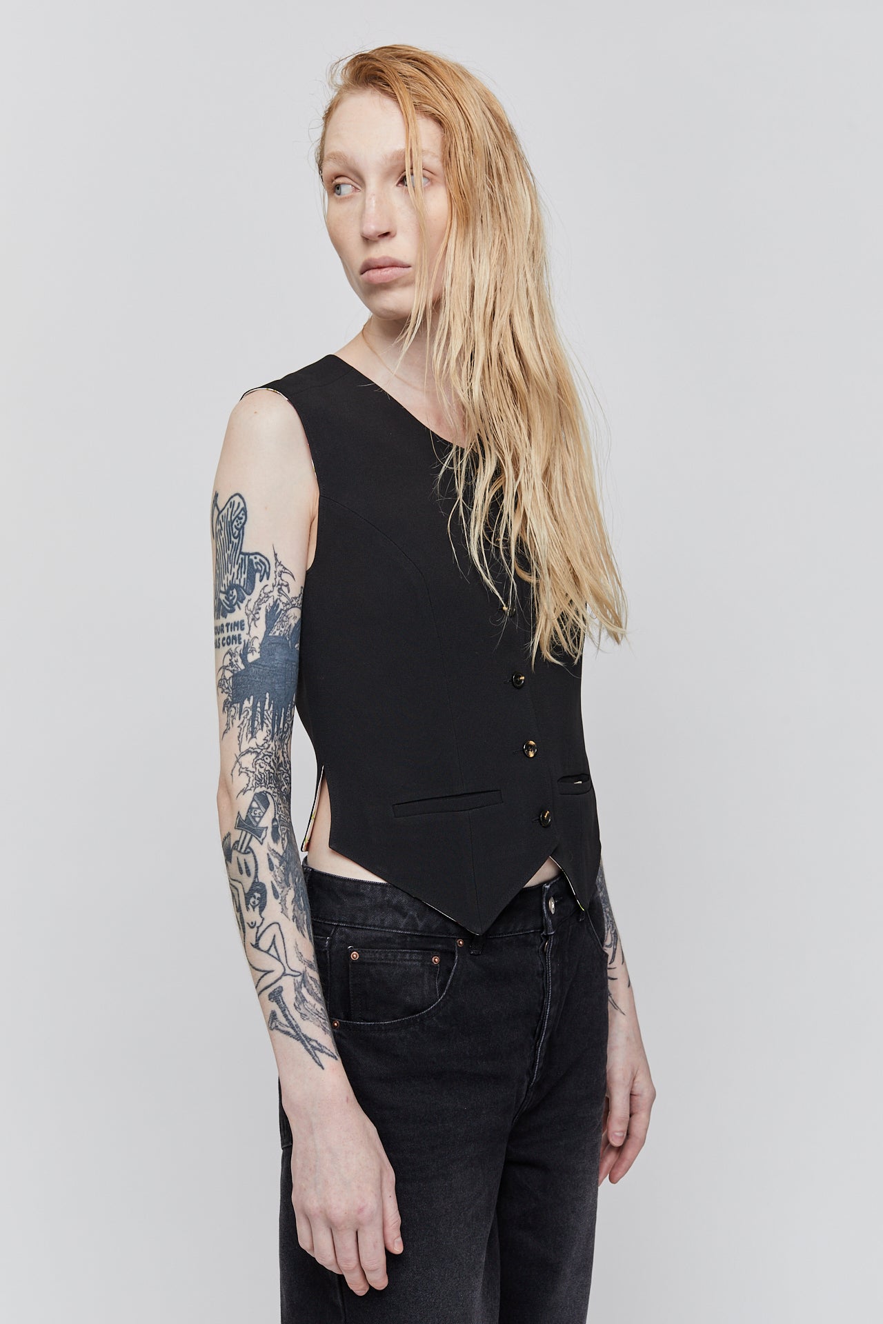 WILD VEST