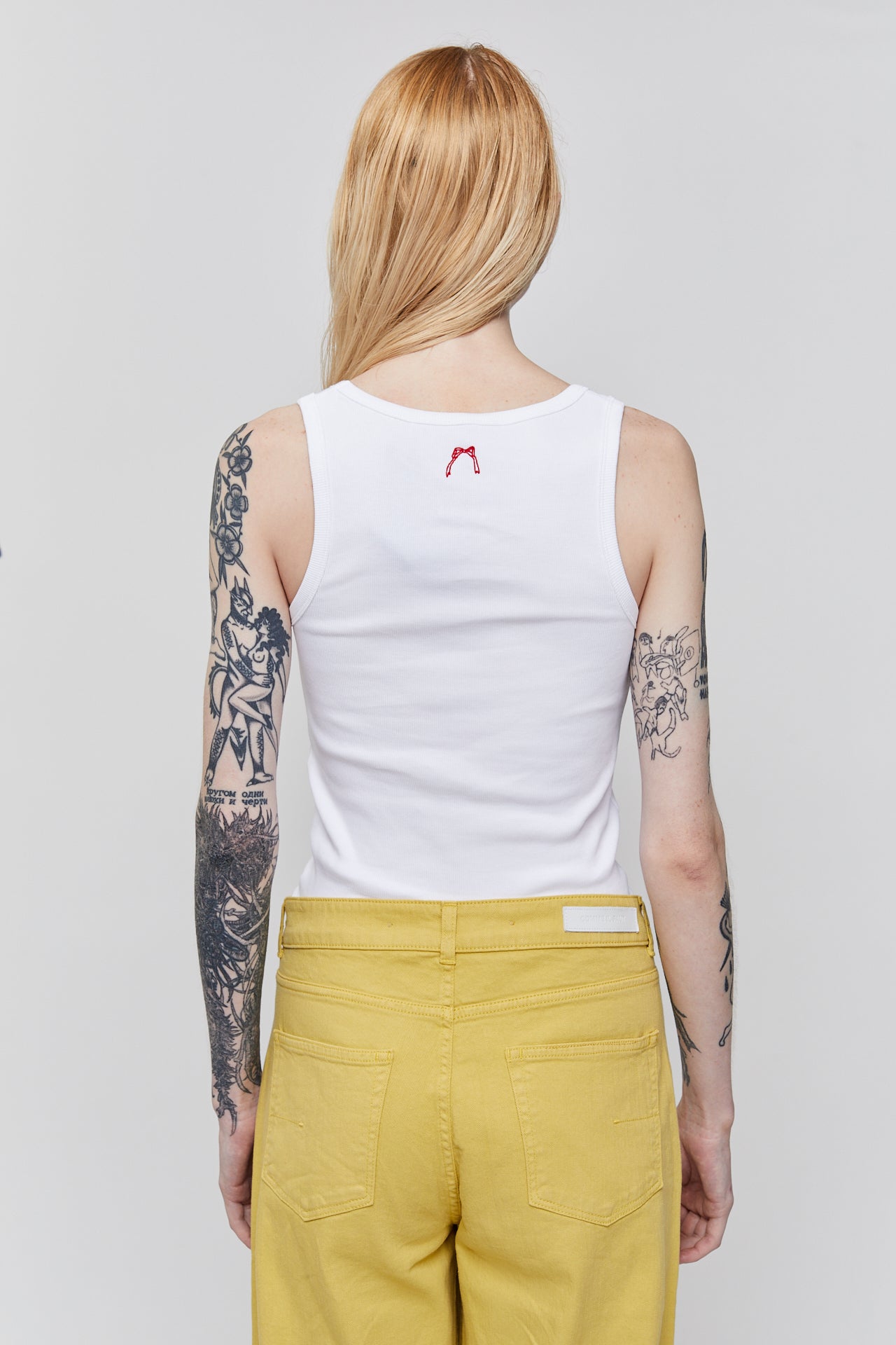 WHITE LIA TANK