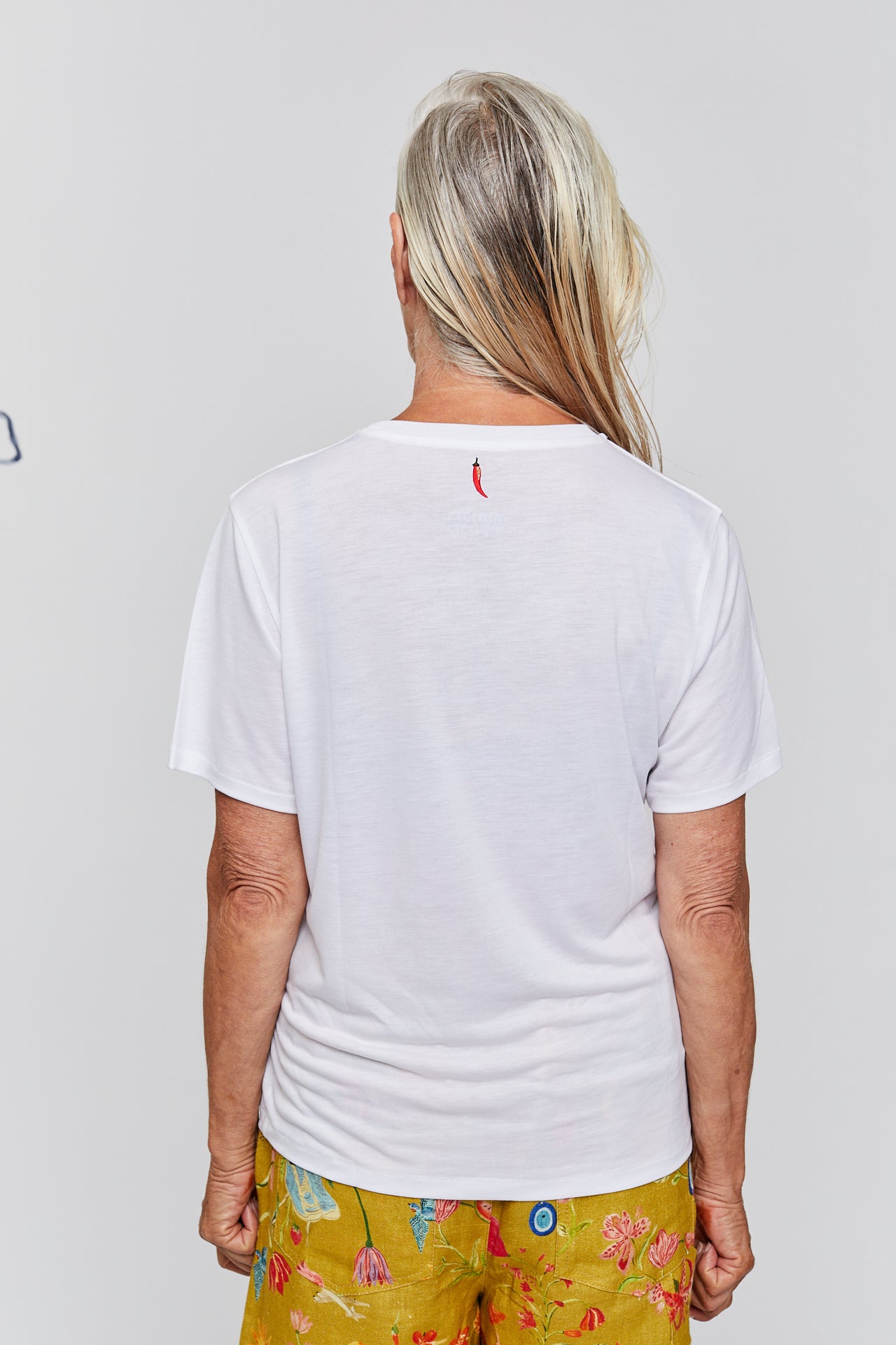 WHITE MALY T SHIRT