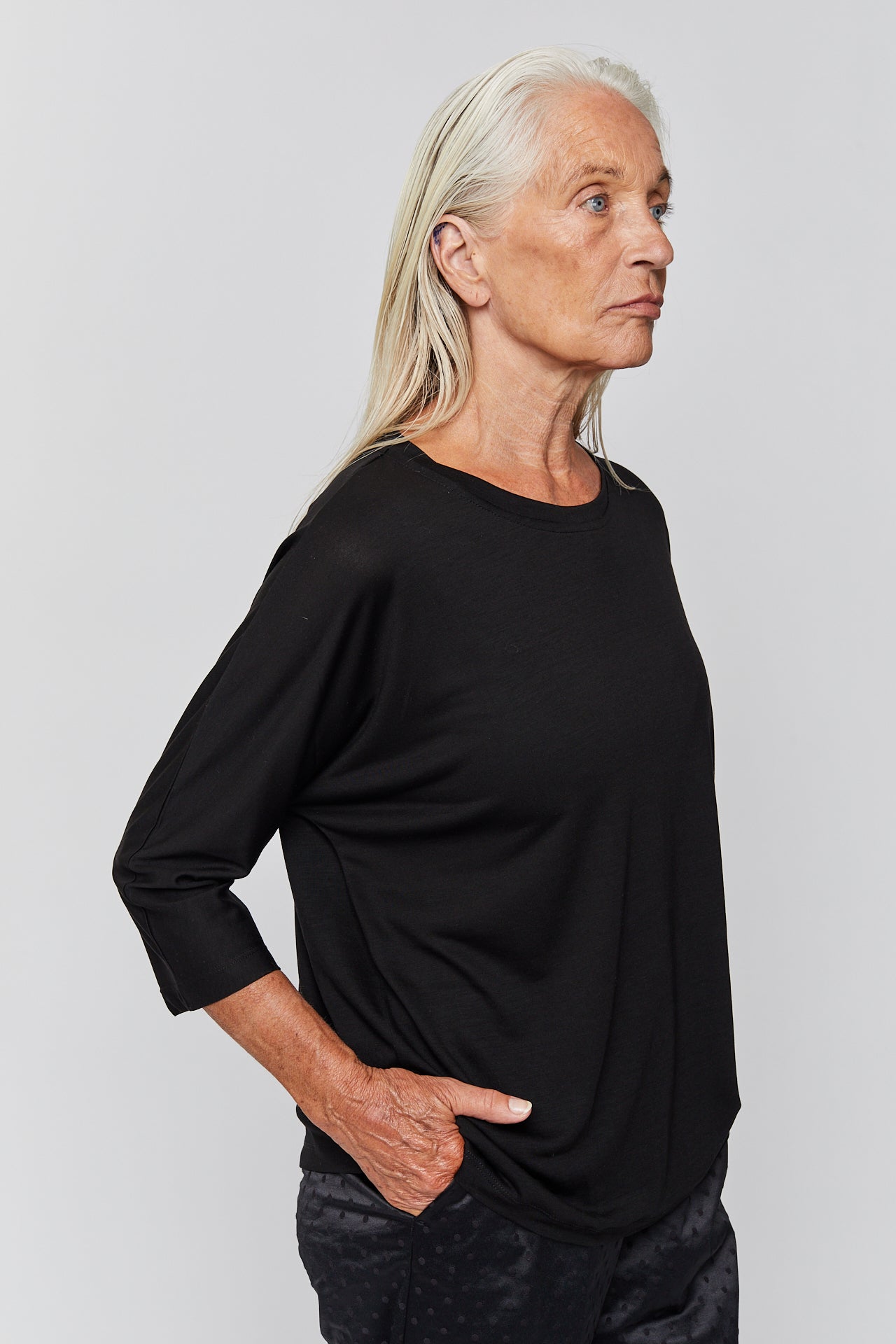 BLACK ROHAV TOP