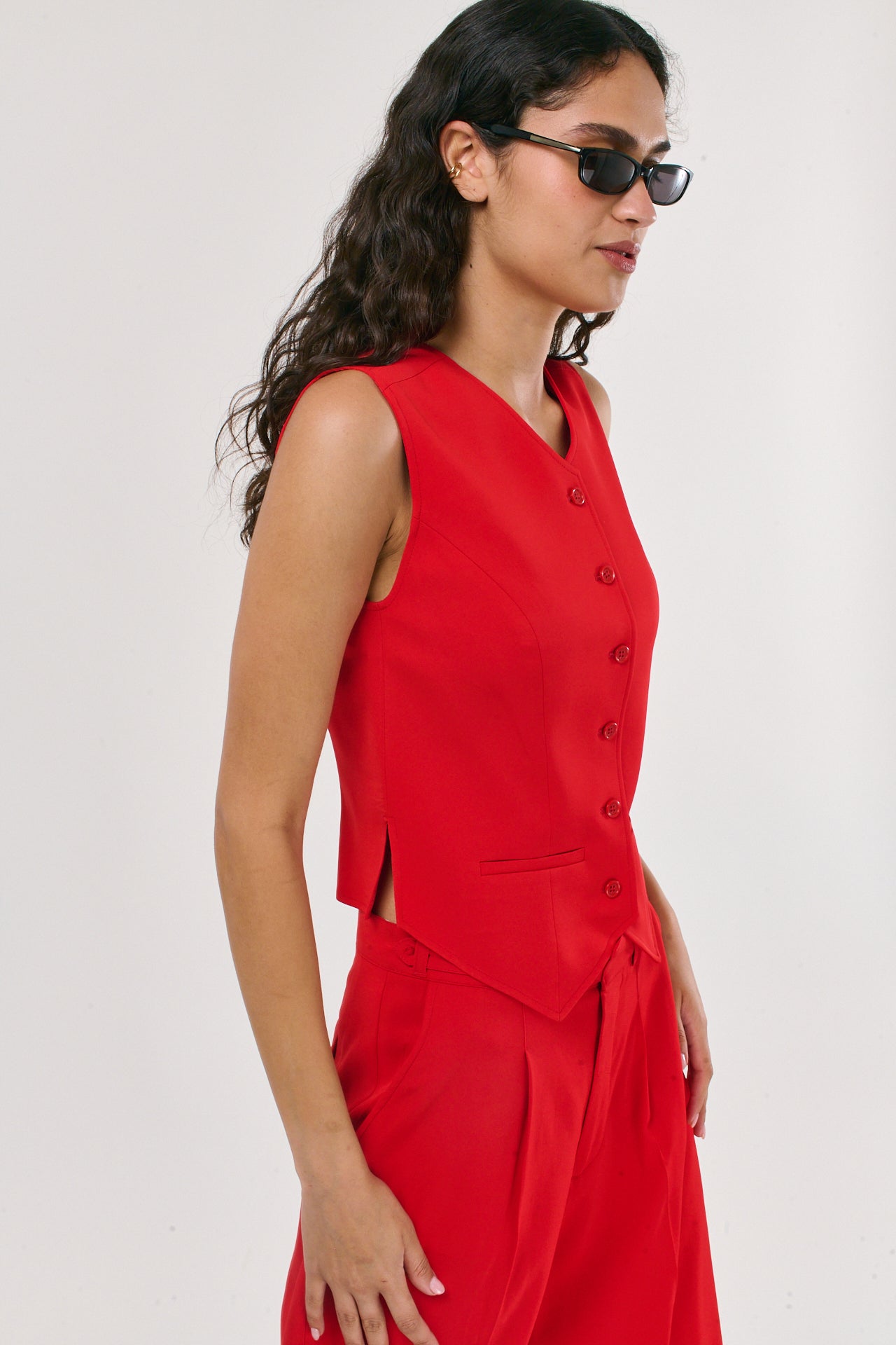 RED WILD VEST