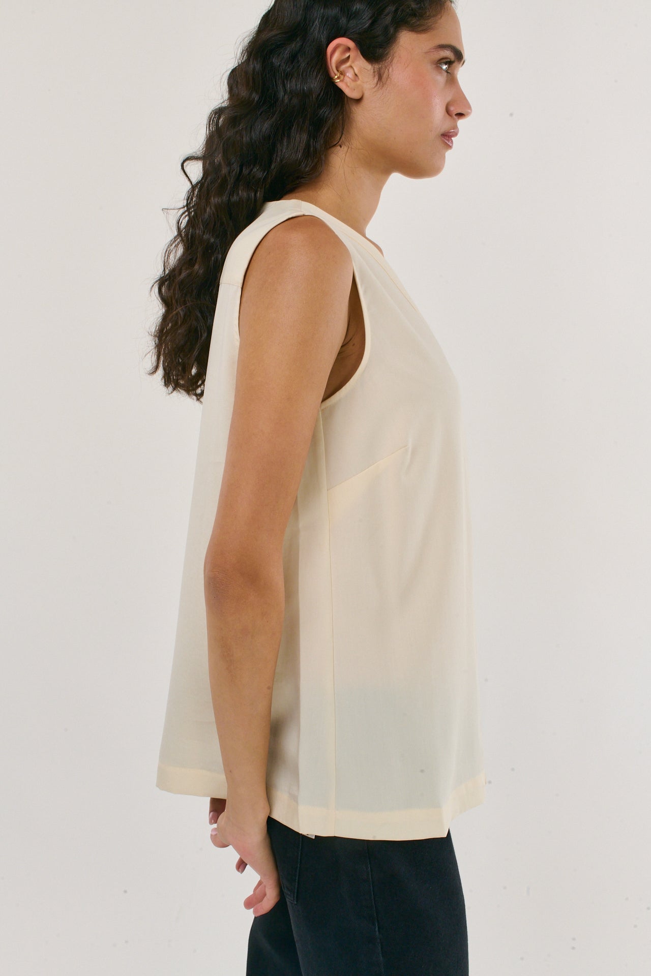 CREAM LIZ SHIRT