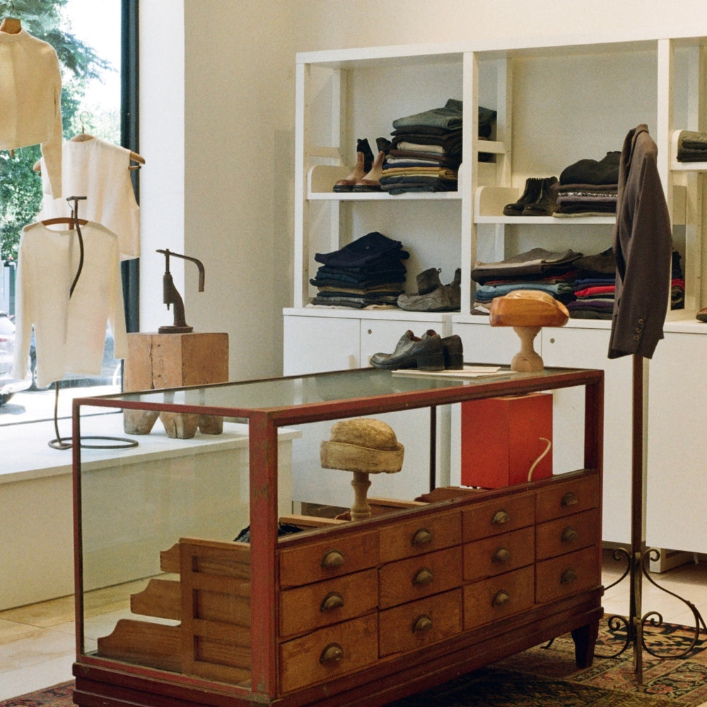 ~ Vintage & 2nd Hand Pop Up ~ אוגוסט בלבונטין