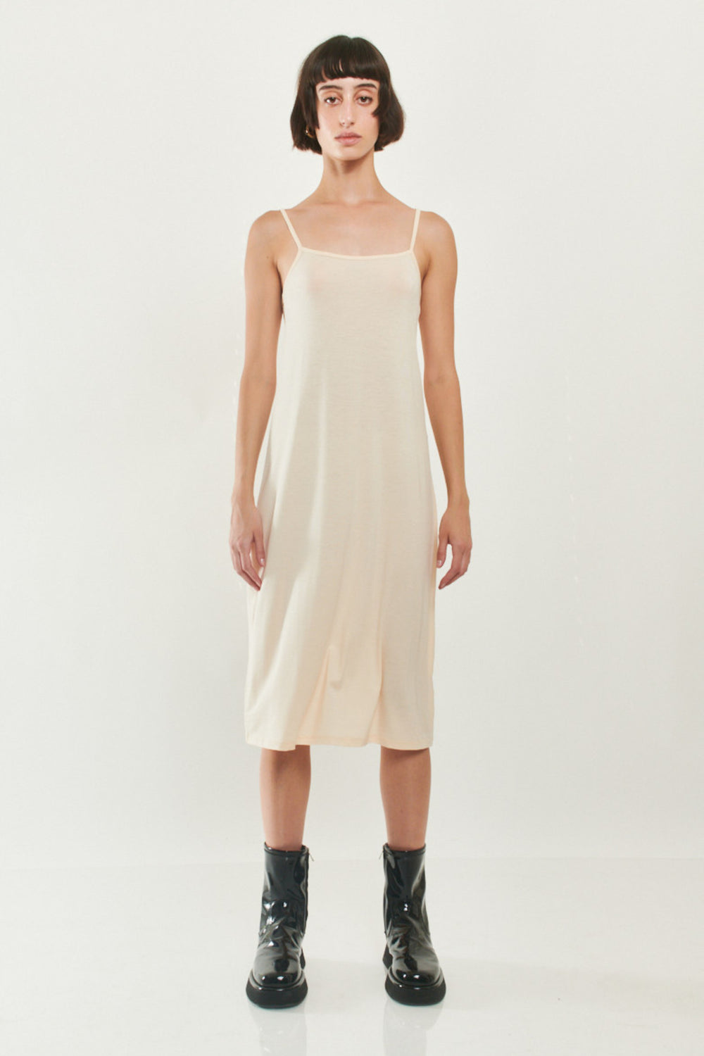 Under Dress Feme Natural