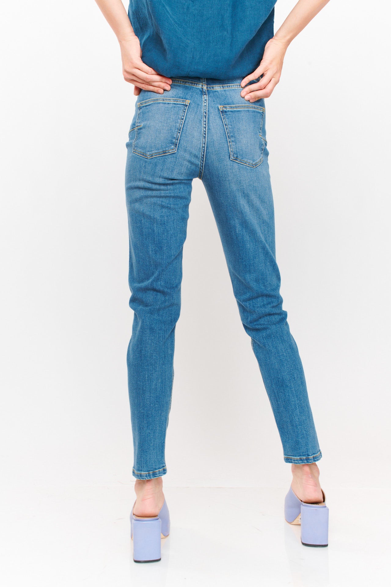 COACH SKINNY JEANS