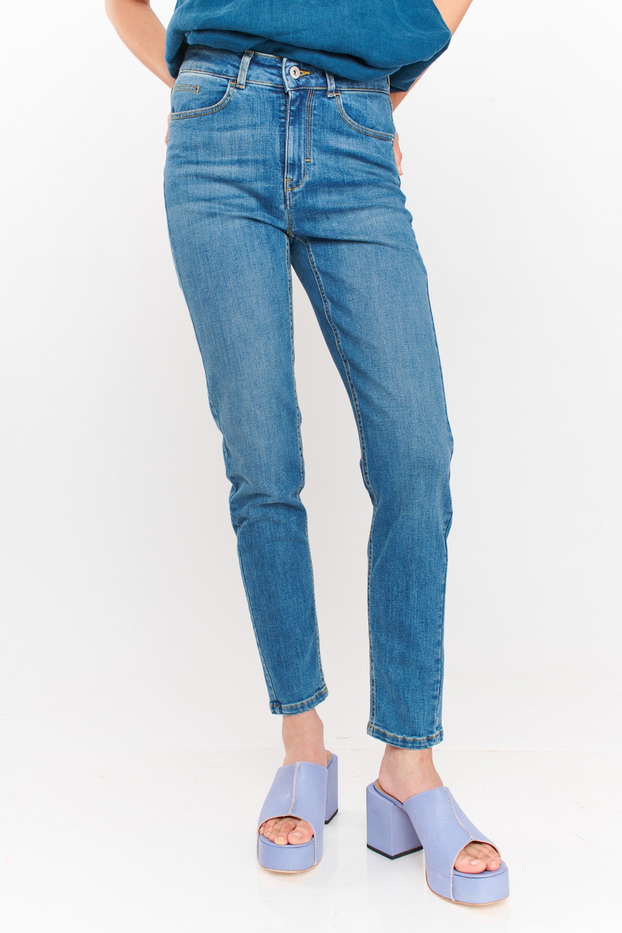 COACH SKINNY JEANS