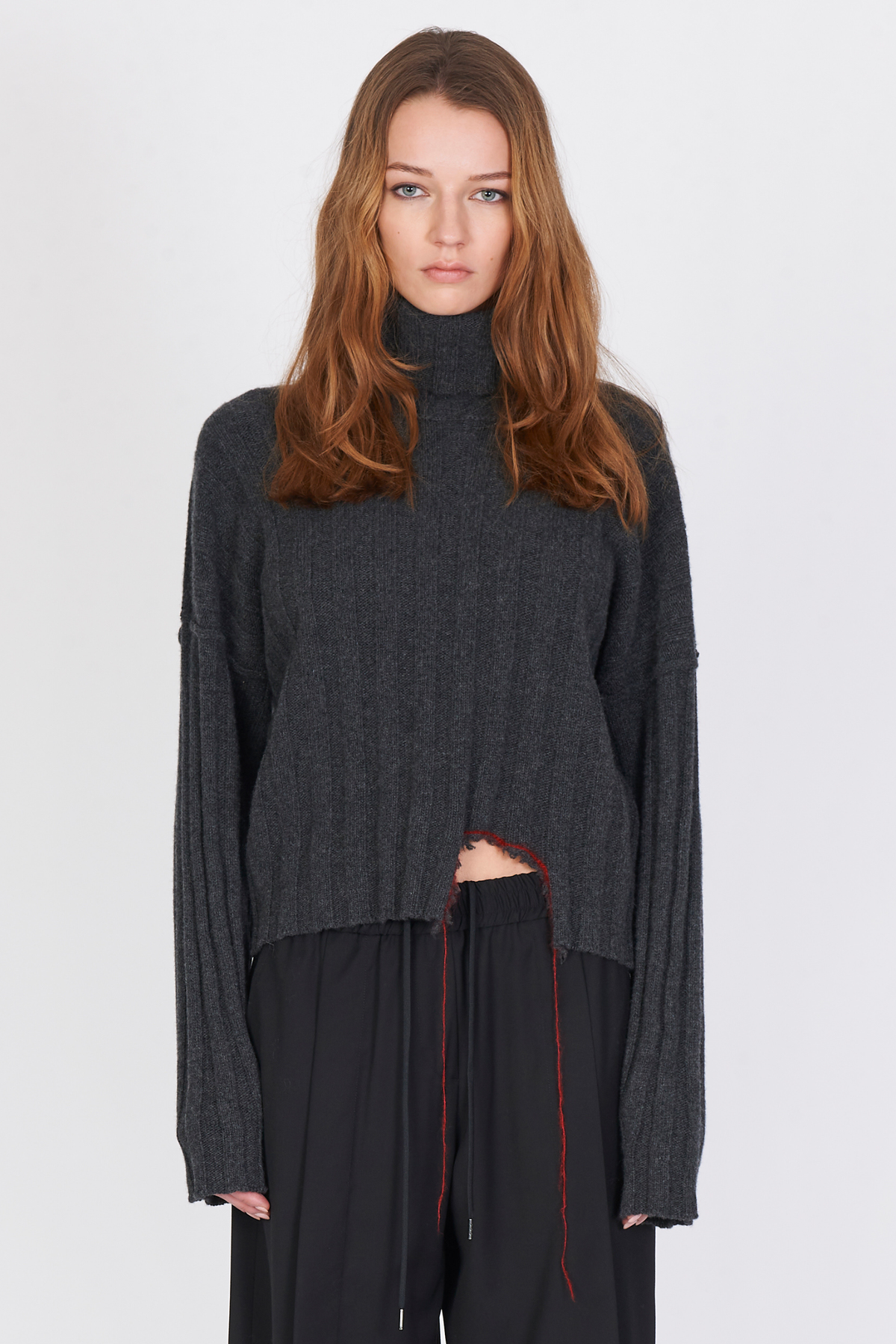 Ribbed Cashmere Turtle Neck Sweater