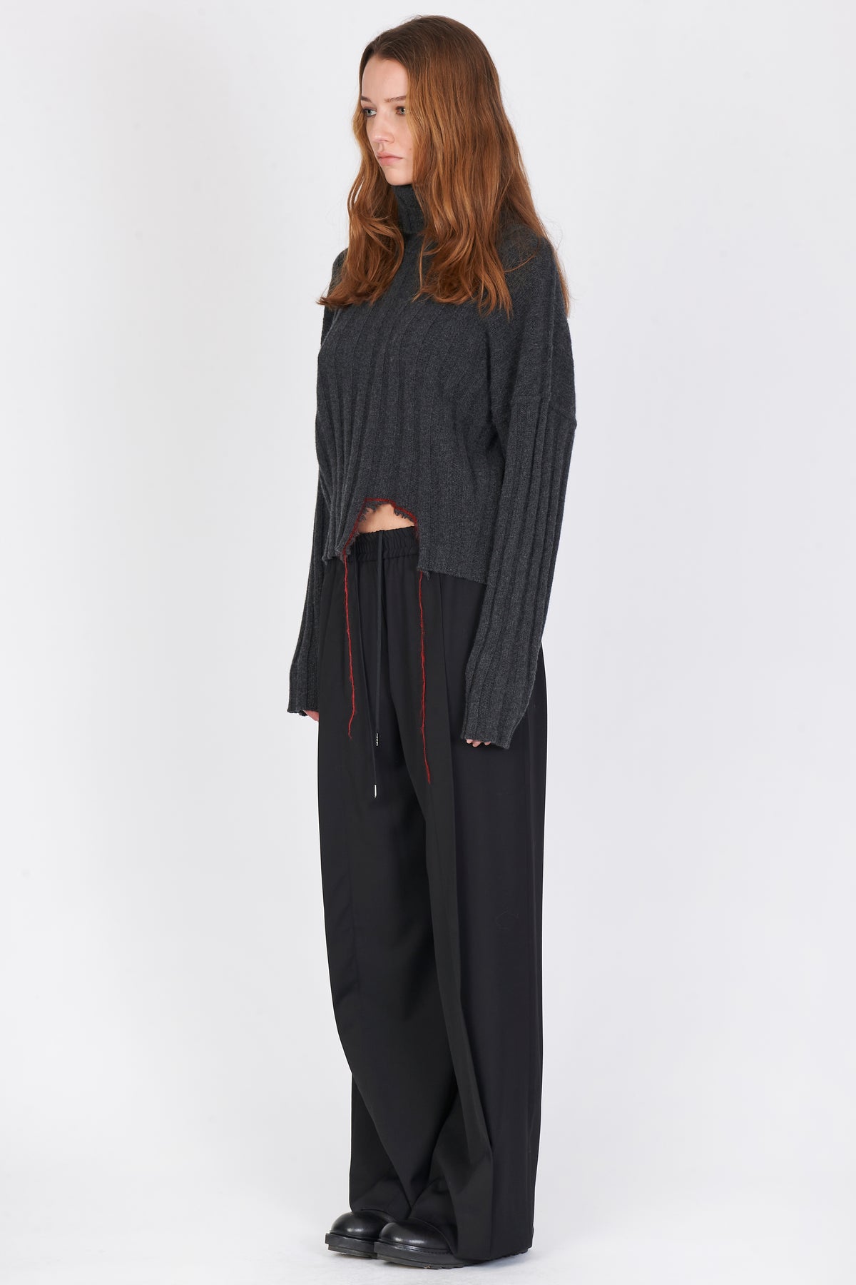 Ribbed Cashmere Turtle Neck Sweater