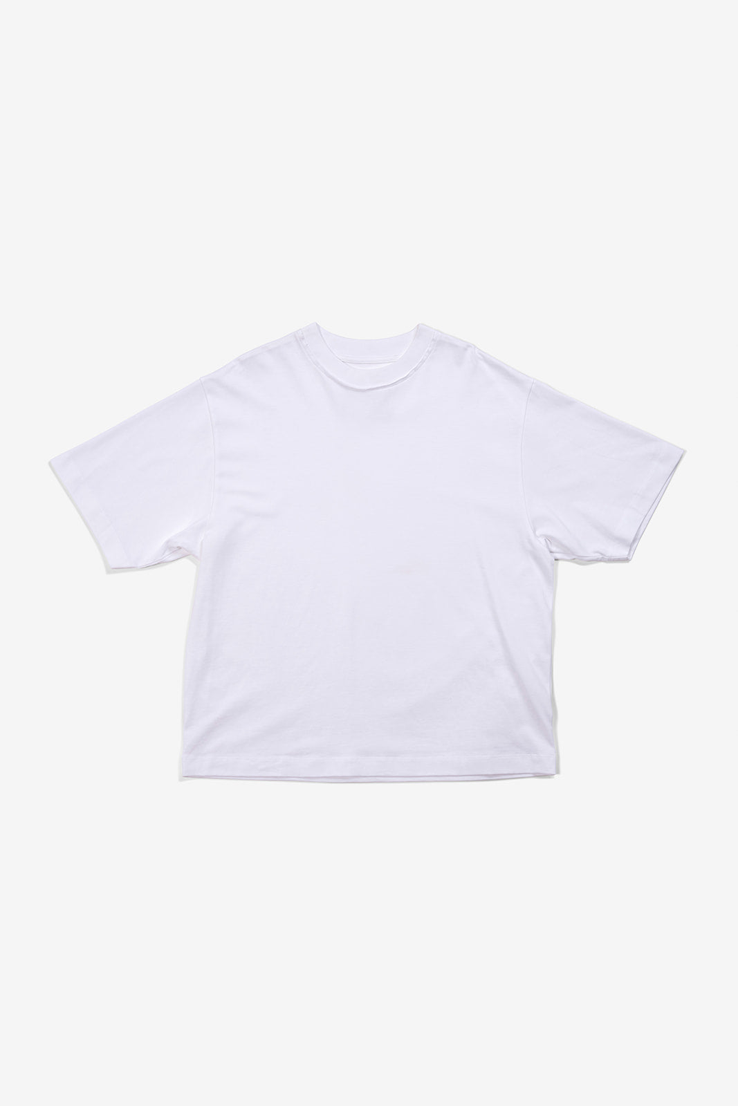 WHITE CREW NECK T-SHIRT - RELAXED UNISEX FITLOGO PATCH