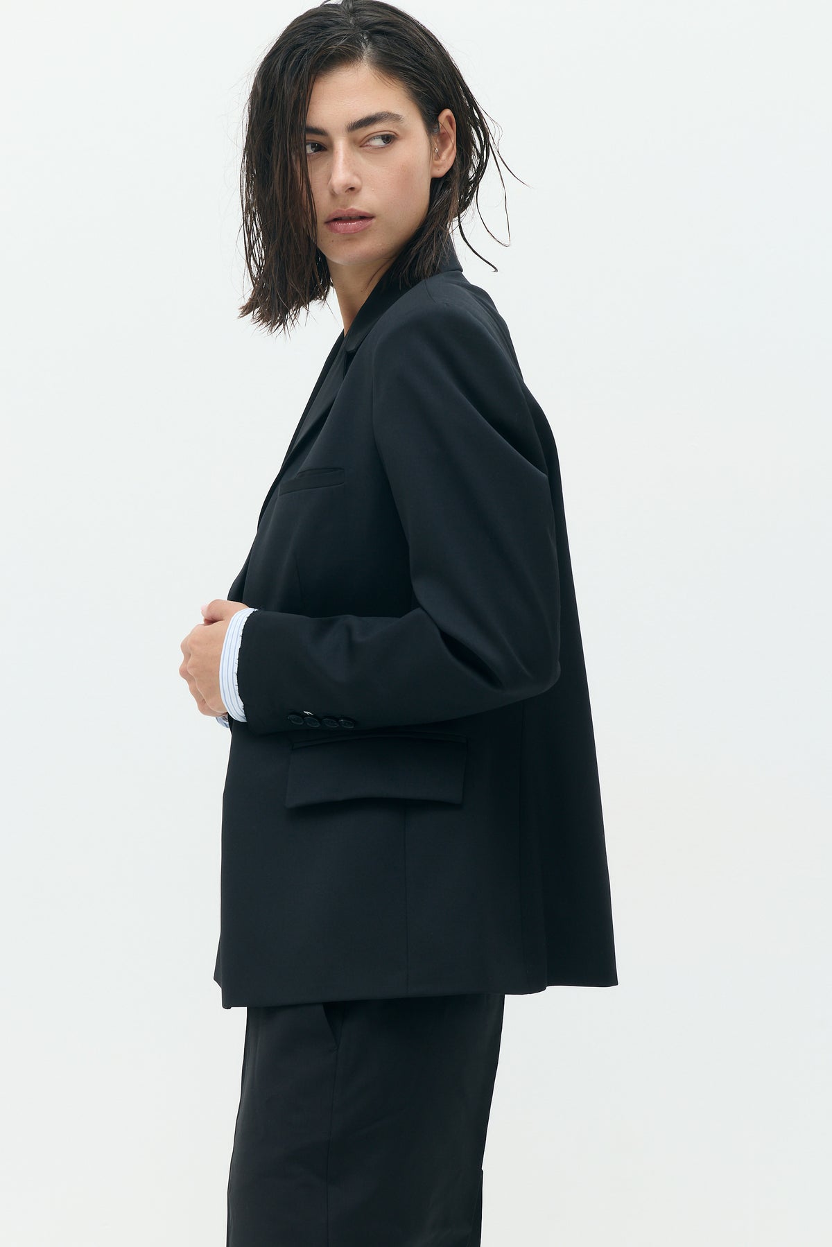 TAILORED CUFFS JACKET