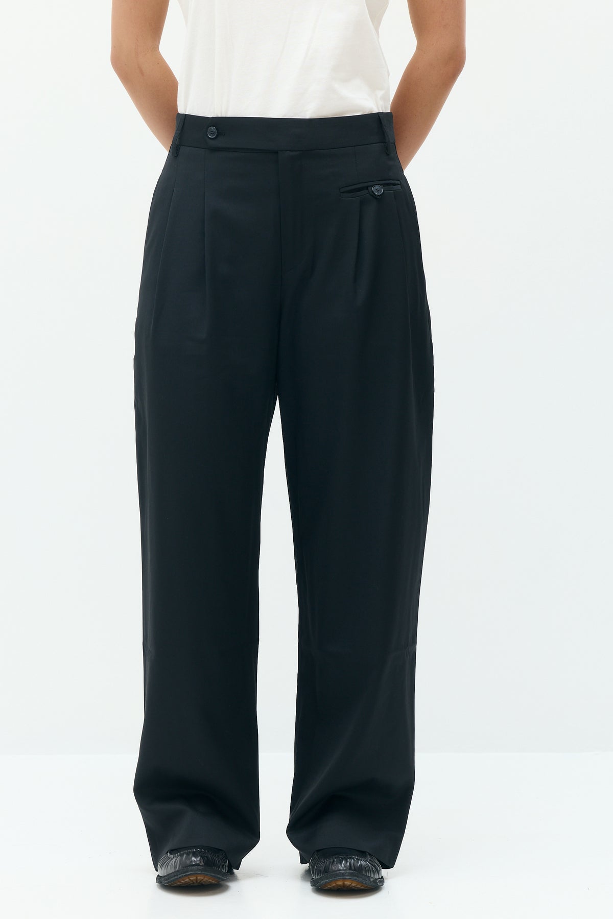 ANNA Relaxed Tailored Trousers