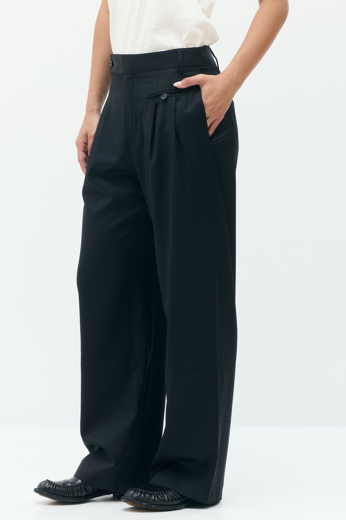 ANNA Relaxed Tailored Trousers