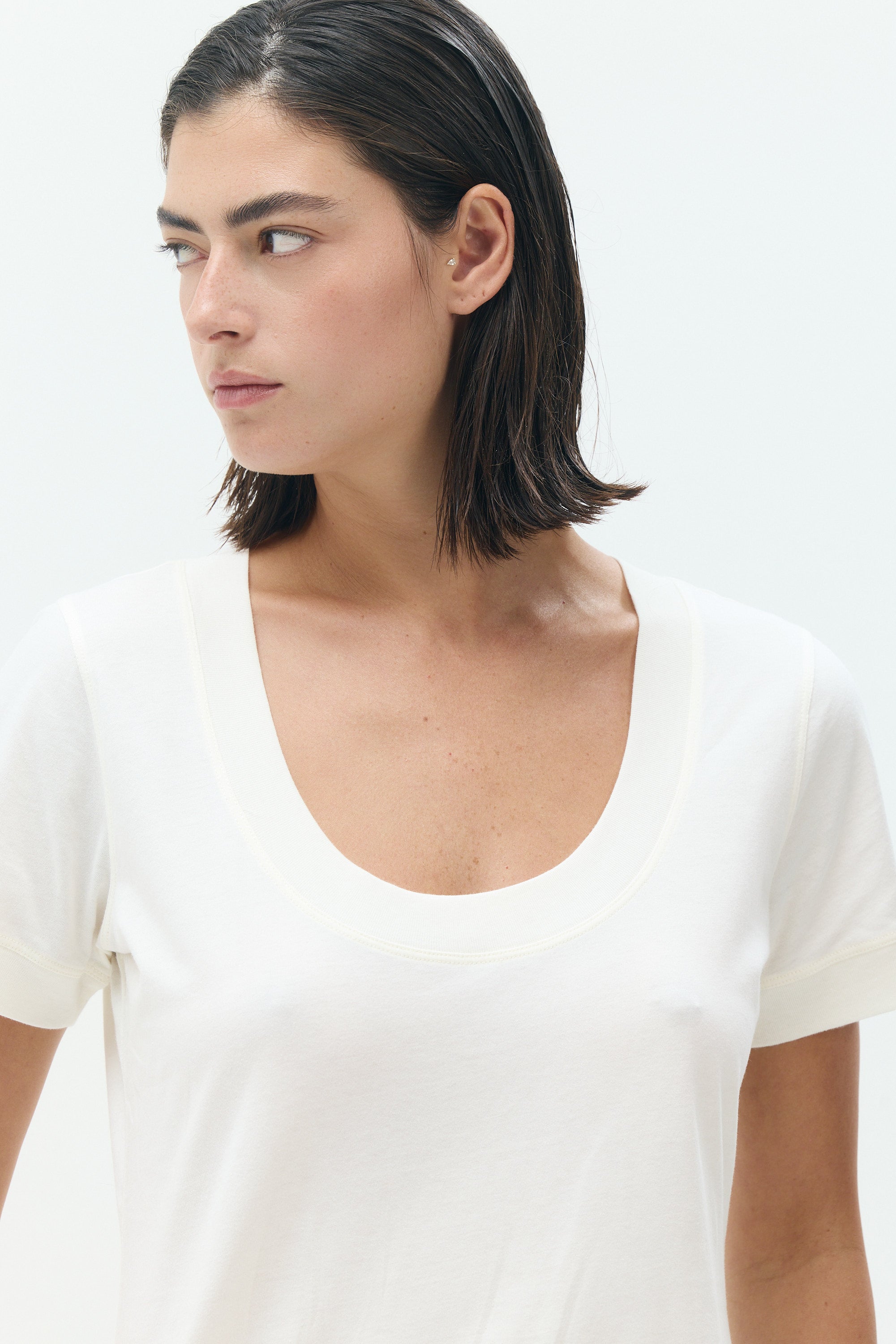 MILA Fitted Off-White T-Shirt