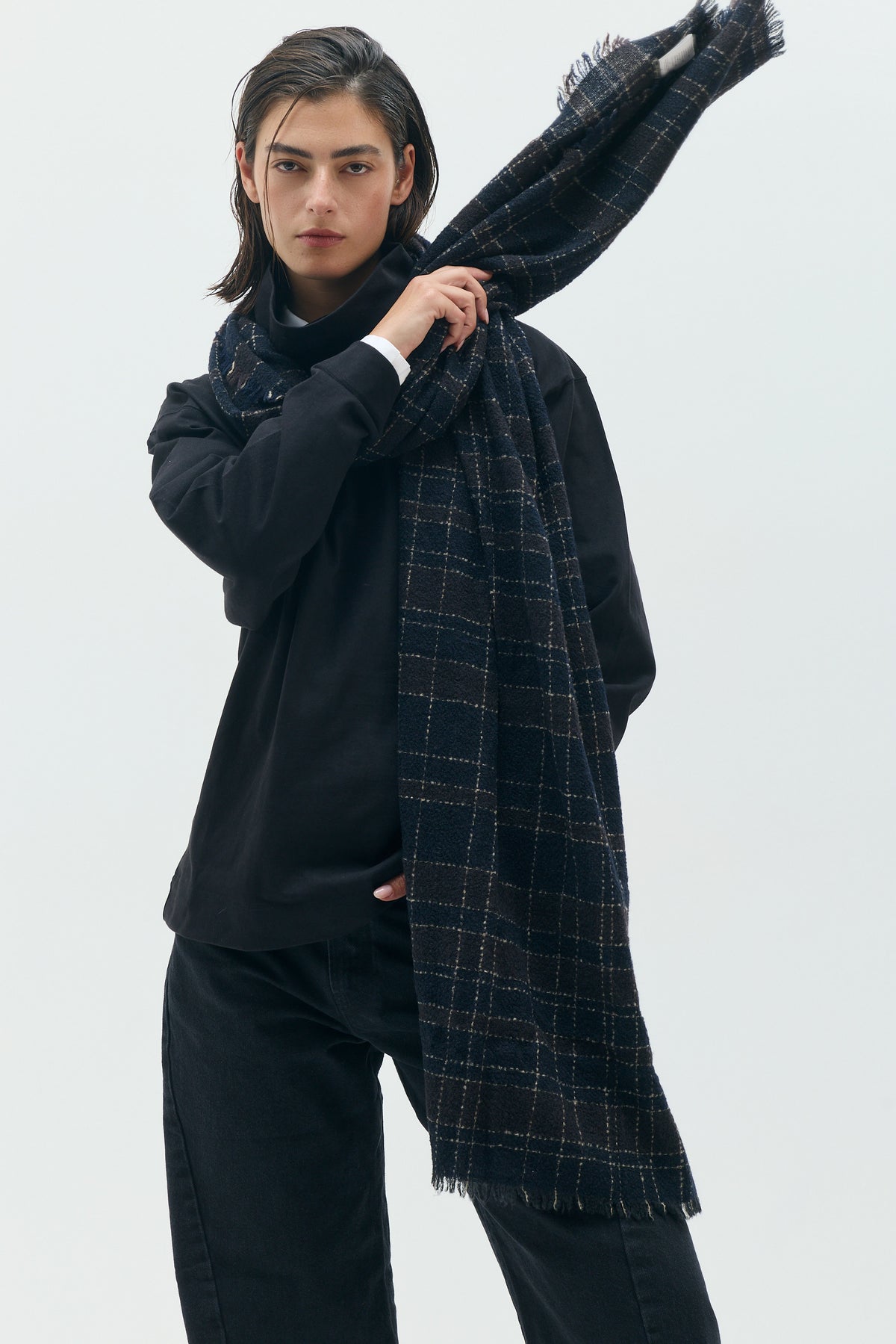 Evalda Scarf
