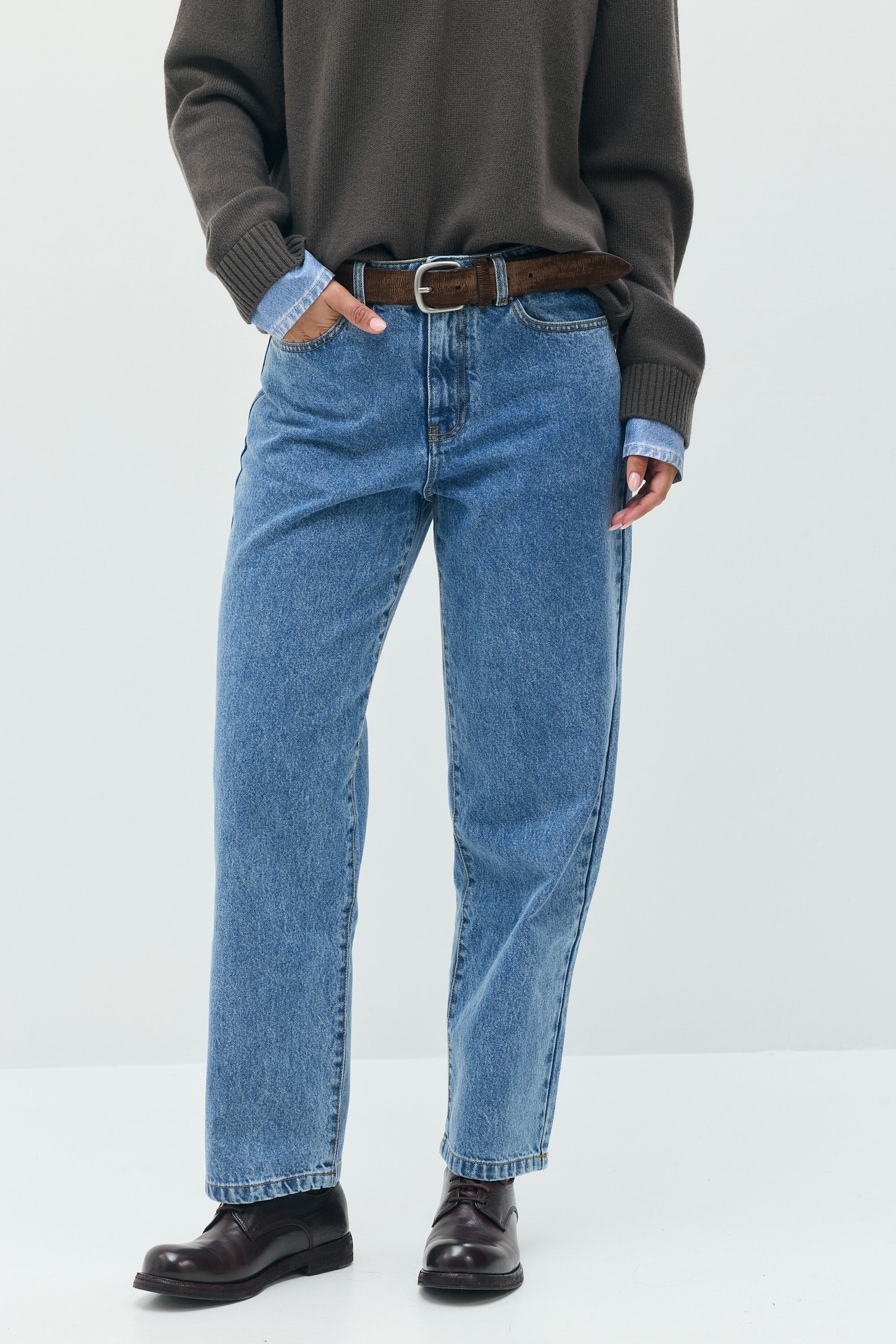 SHARON Straight-Leg Jeans
