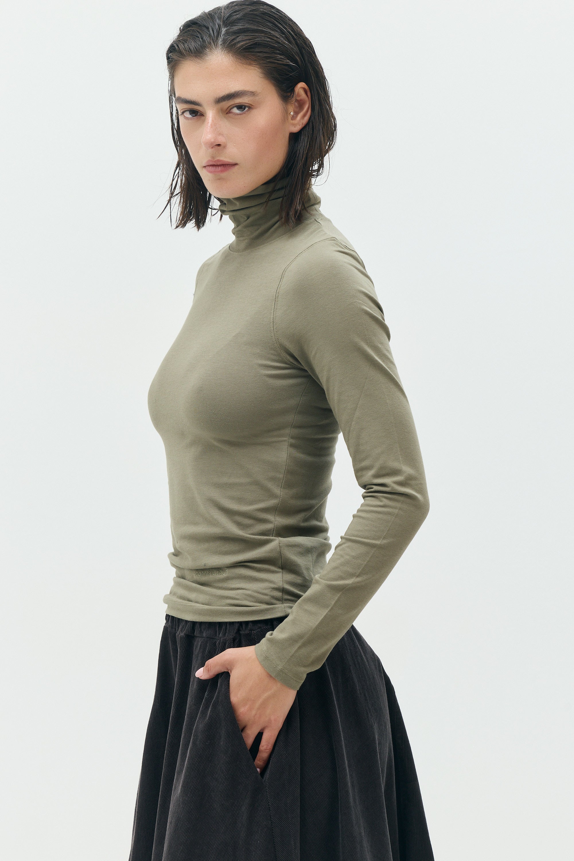 MARIA Fitted Turtleneck Top
