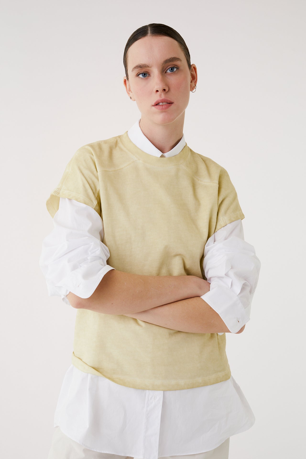 Slab beige crew neck tee