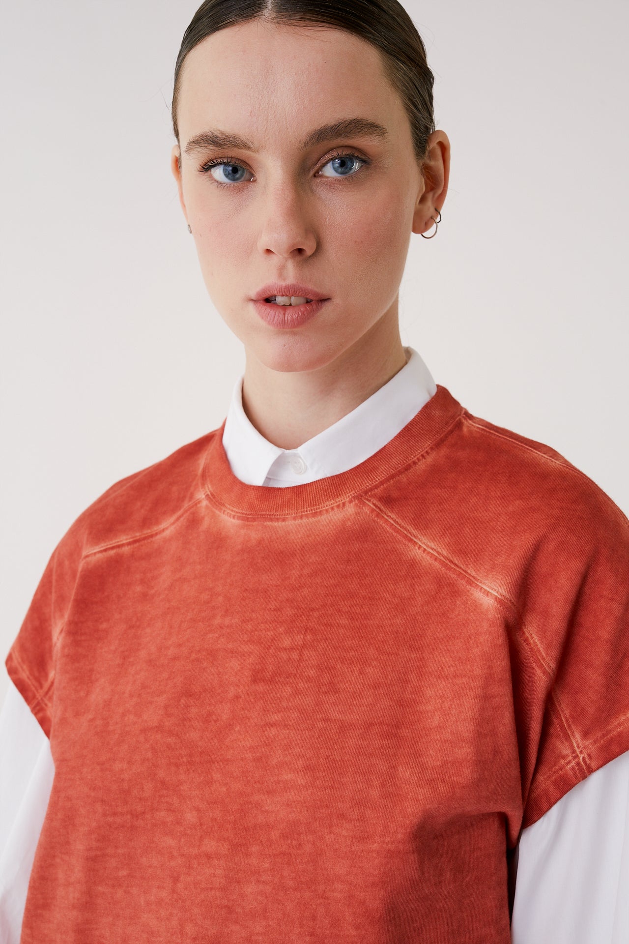 Slab red crew neck tee