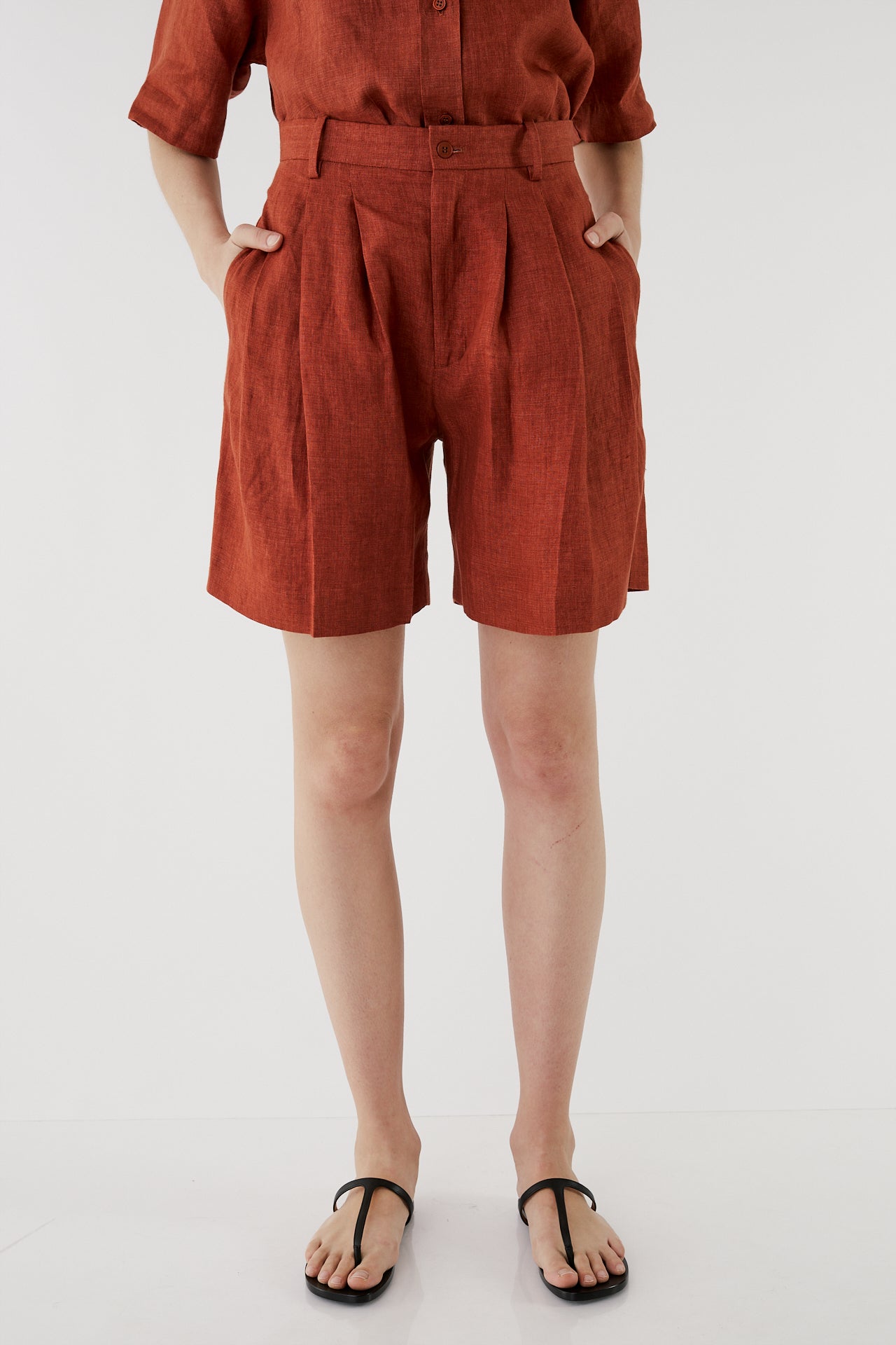 Polly Linen Short