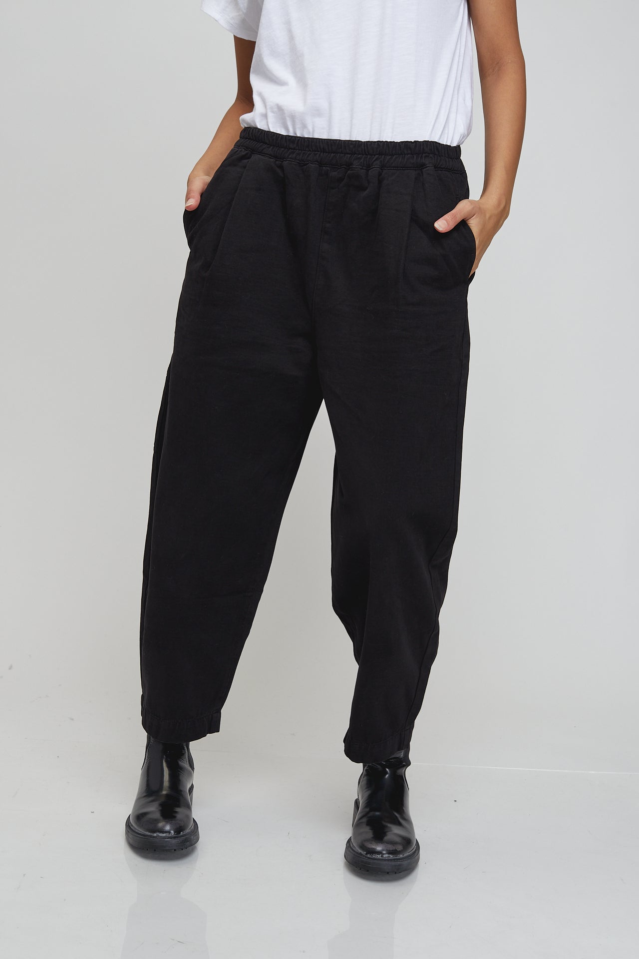 BLACK RUTH PANTS