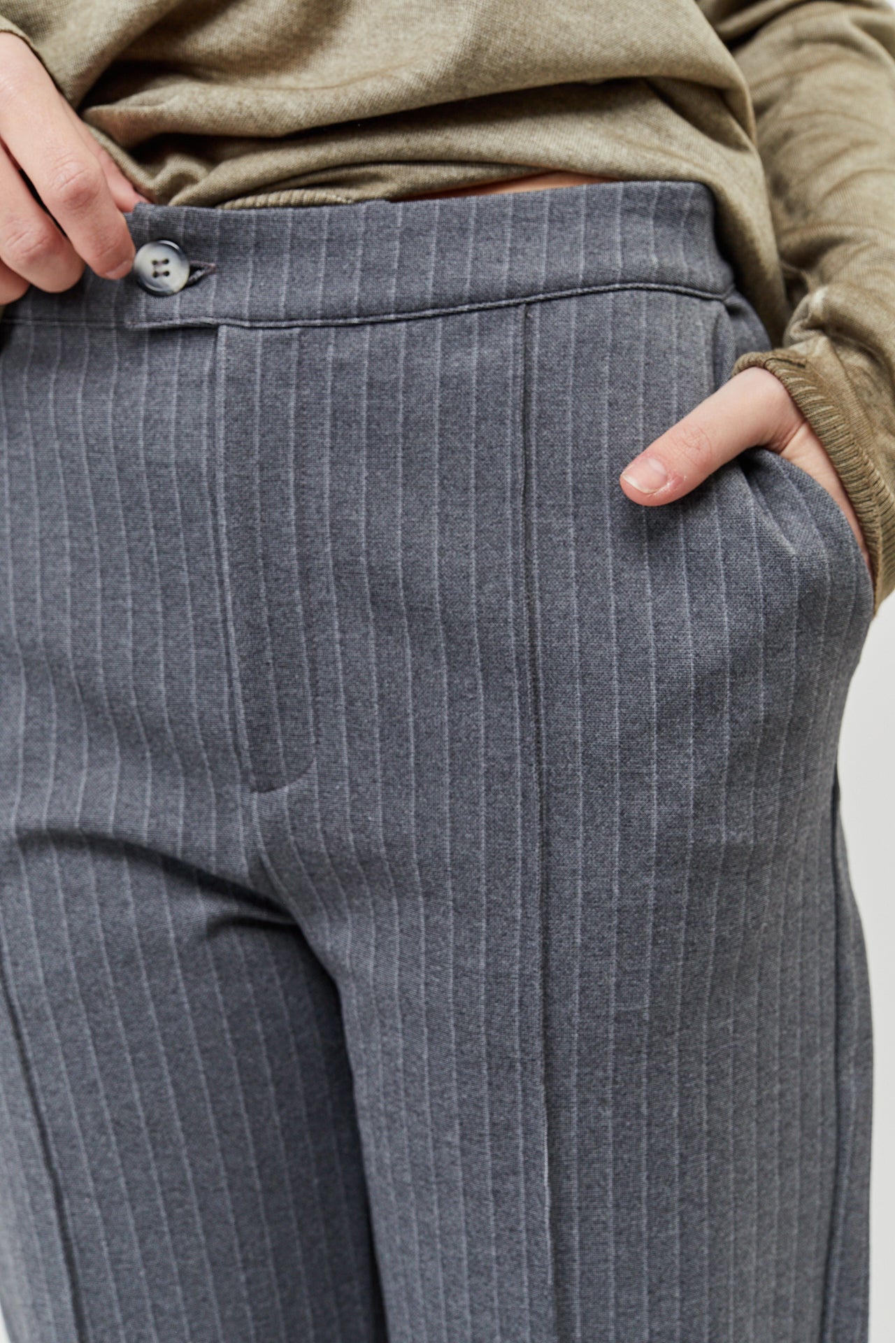 GREY PANIR PANTS