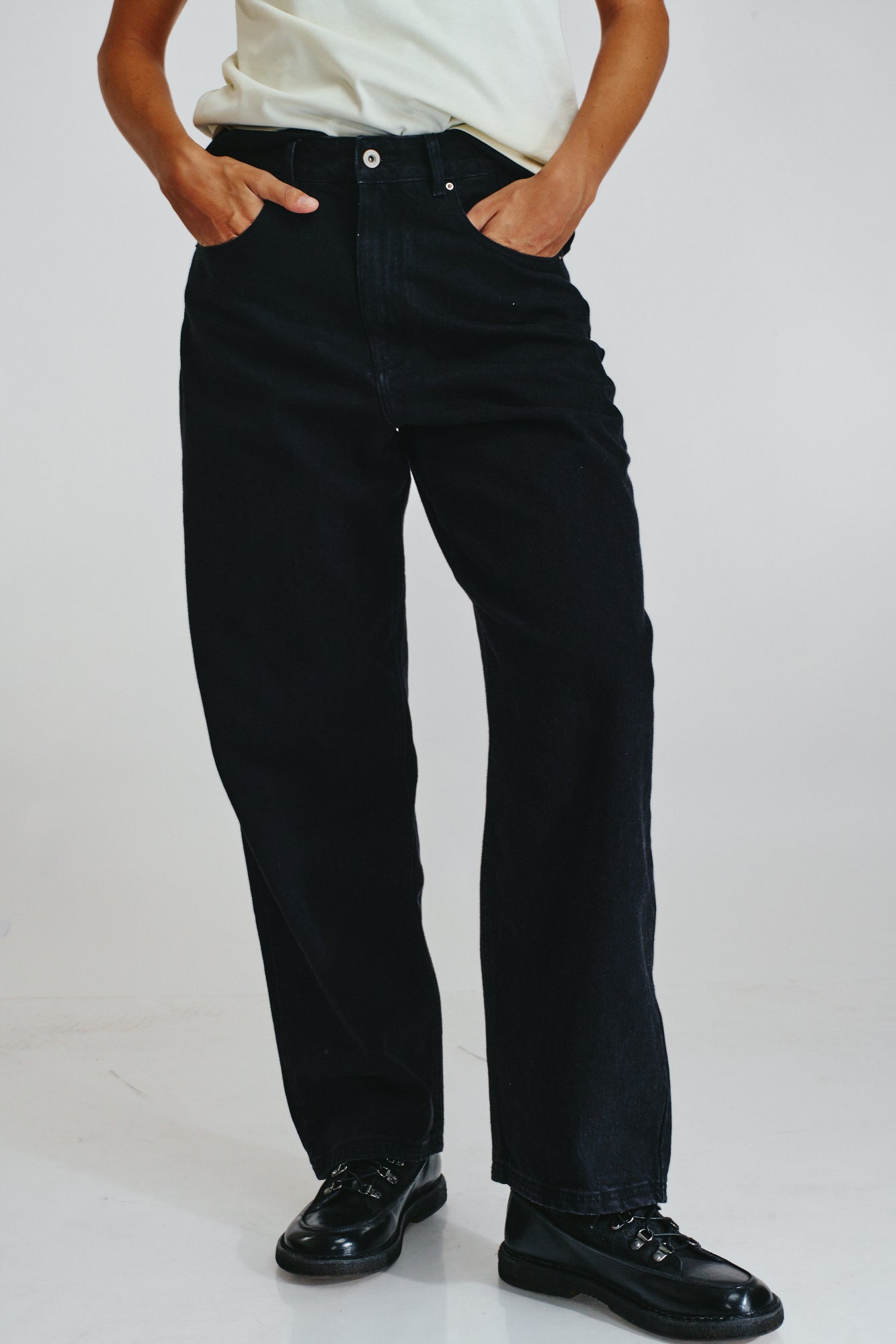 Black Emmy jeans