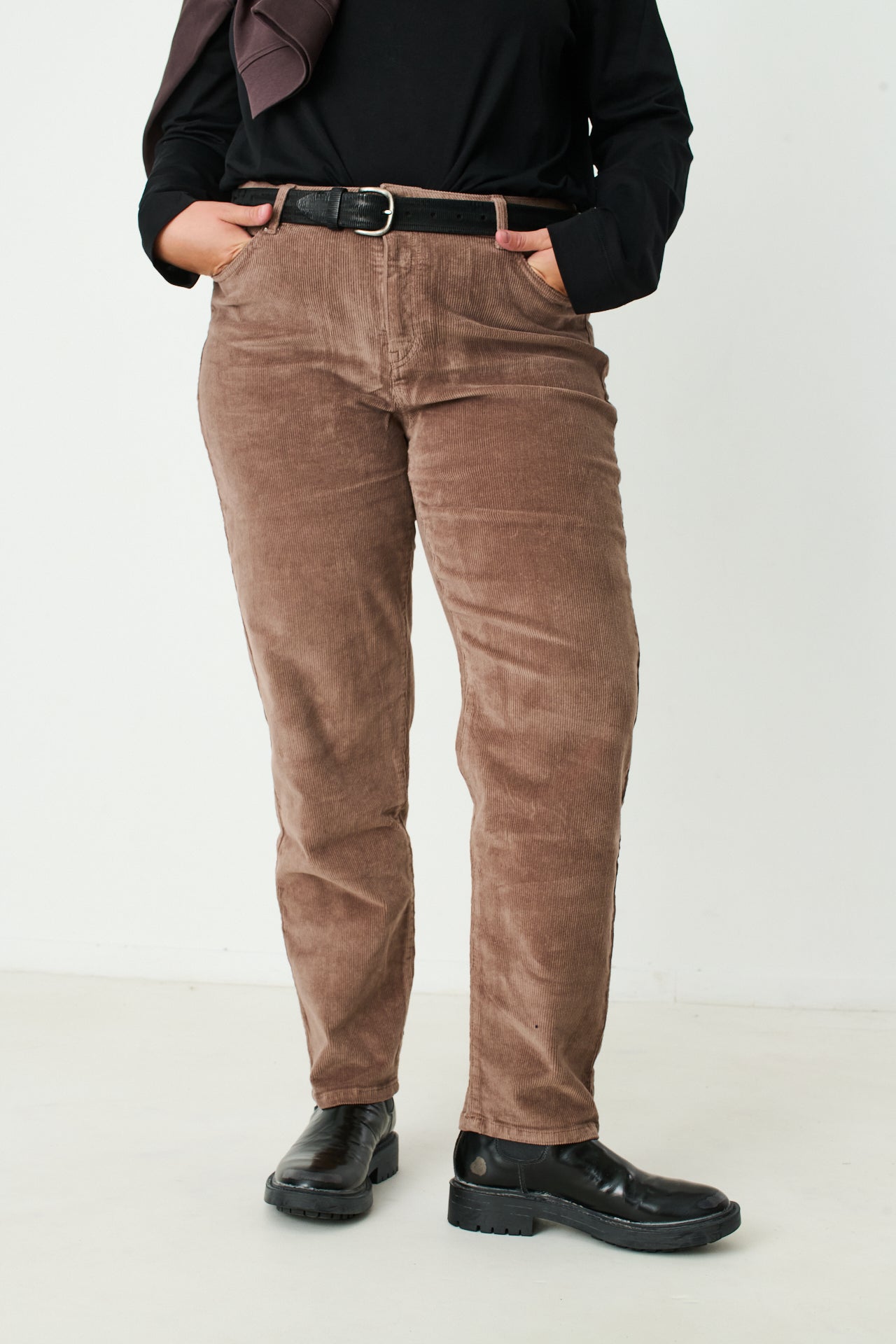 MOCHA DENMARK PANTS