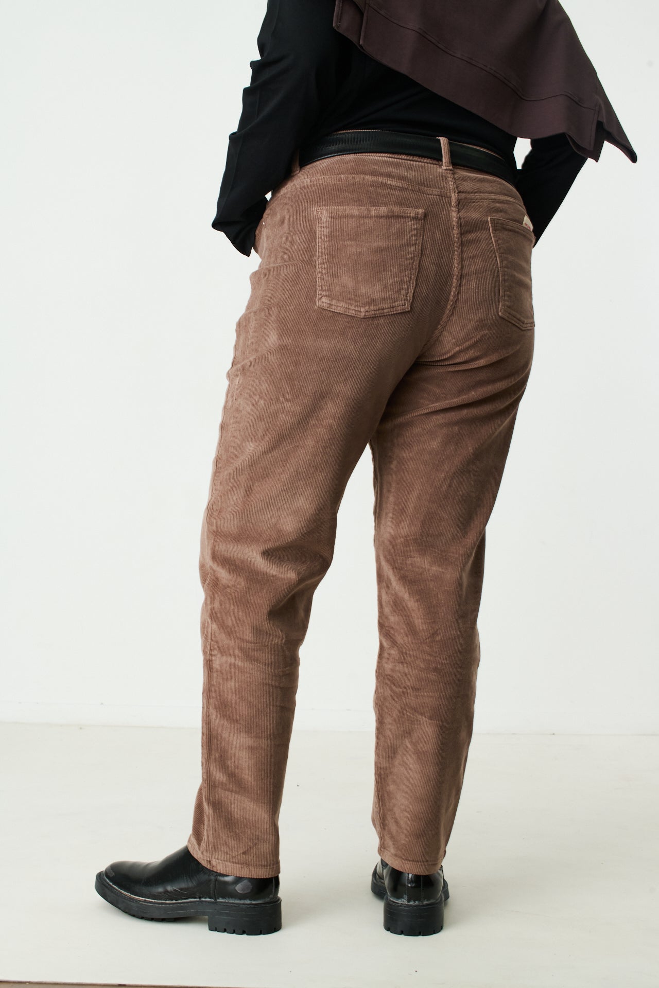 MOCHA DENMARK PANTS